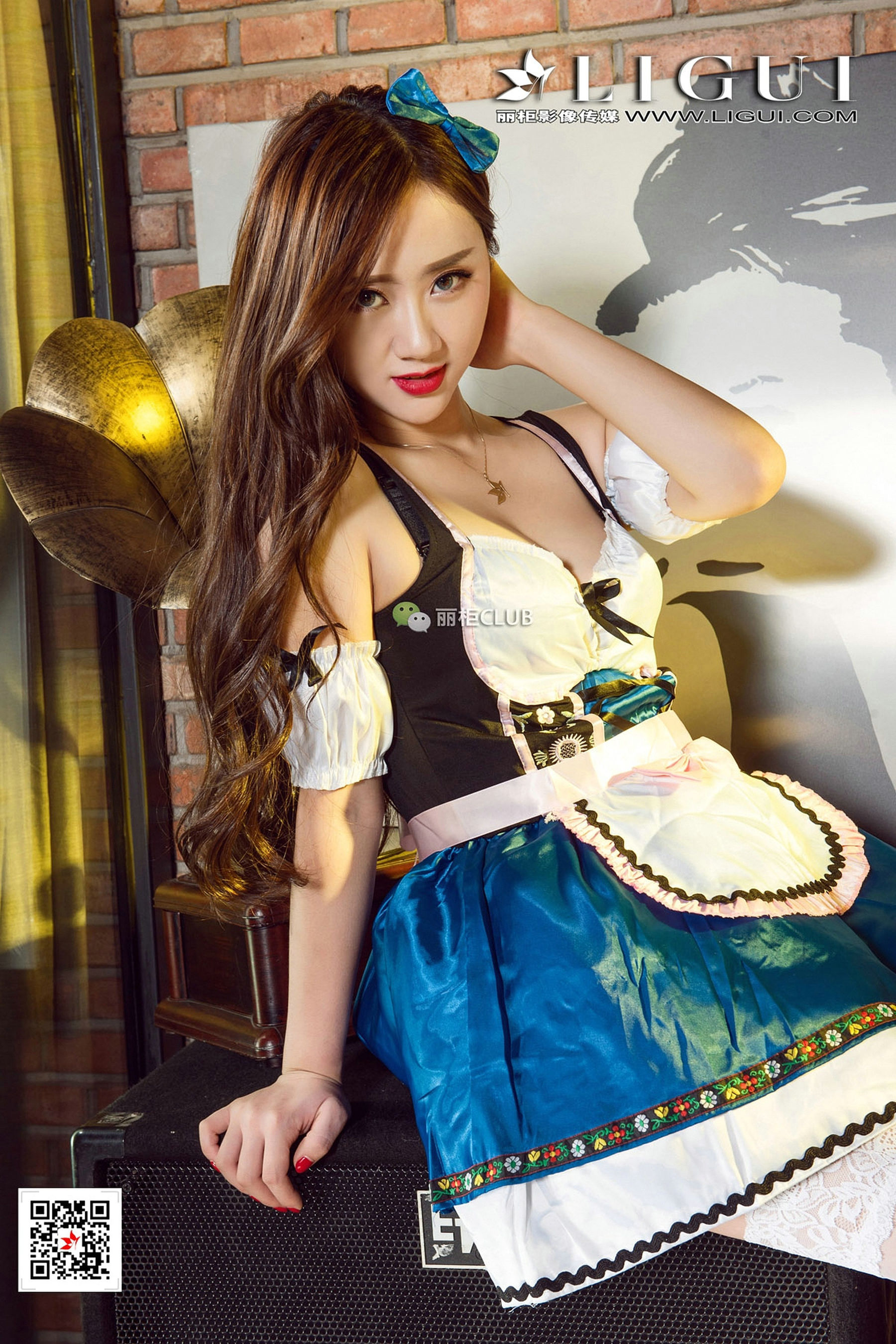 Model 然然《白丝美腿丝脚》-图3
