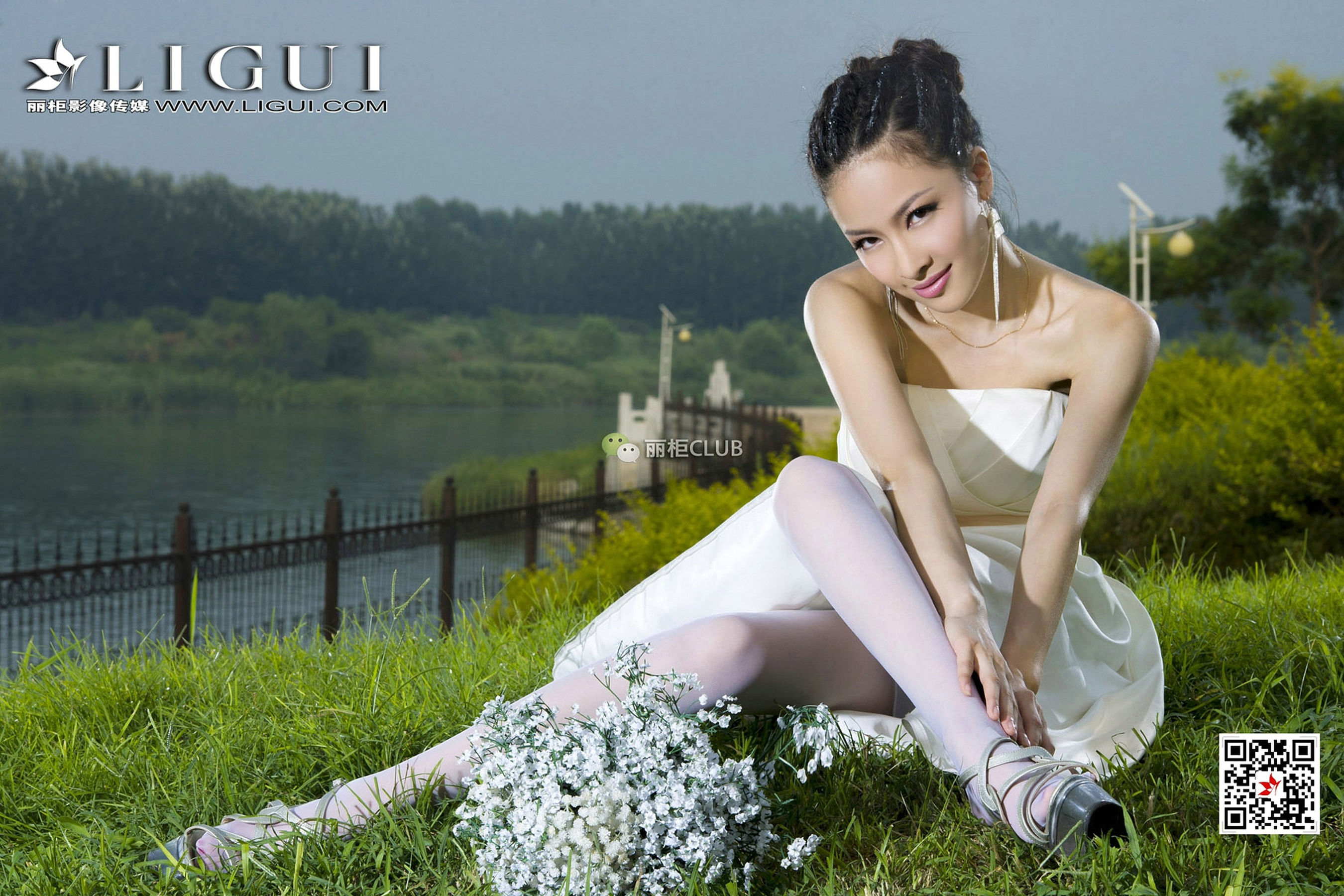 Model 雪儿《白丝+抹胸礼服》-图22