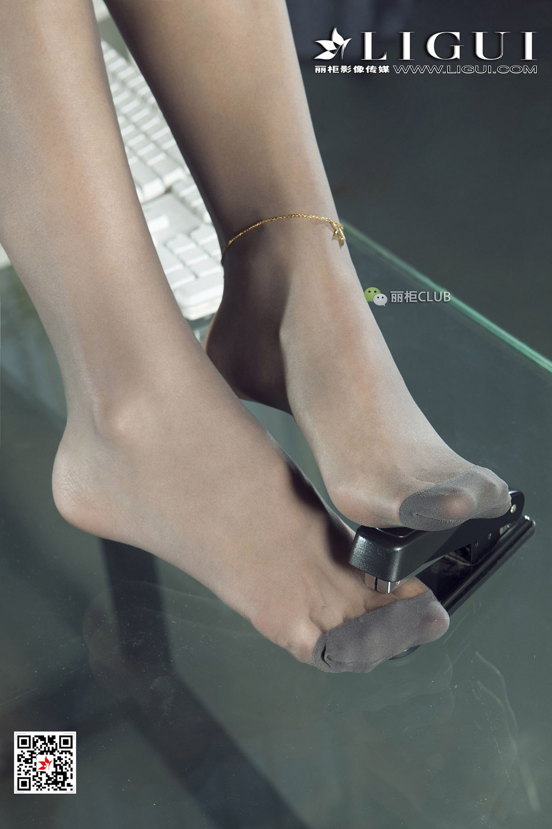 Model 一梦《办公室灰丝OL》-图48