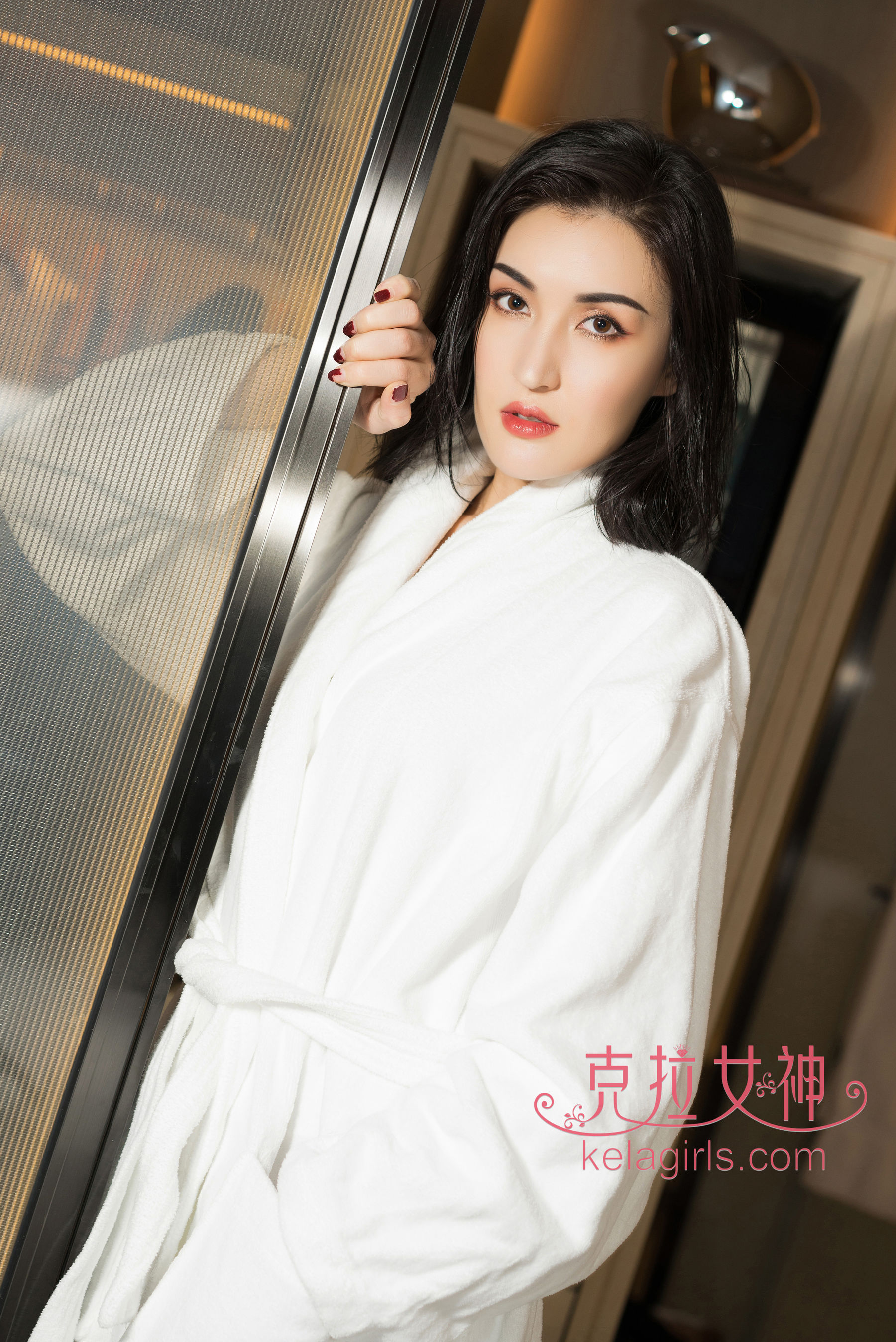 瑞莎《眉目传情》-图1