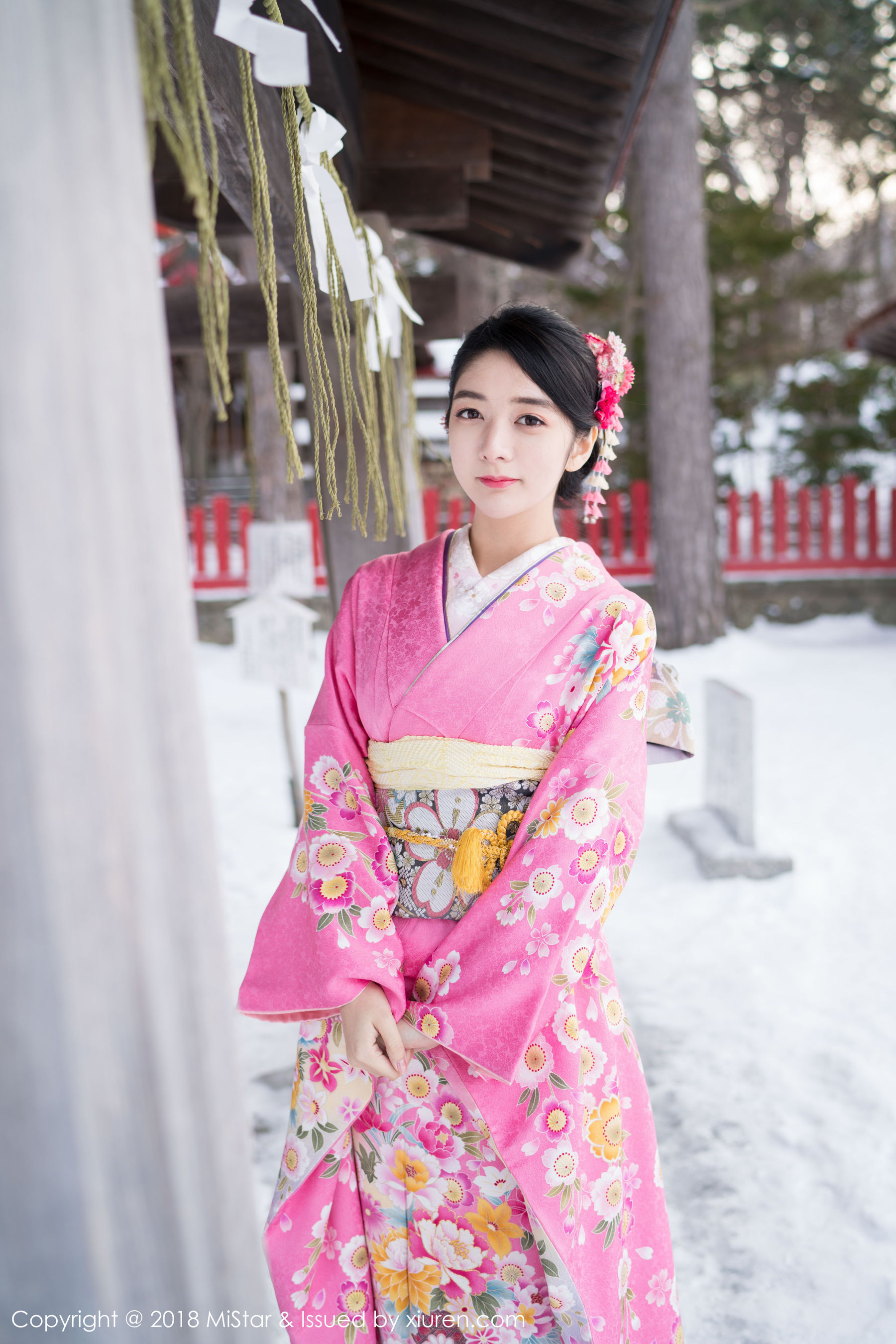 小热巴《开背毛衣+和服+OL职场》  VOL.213-图18