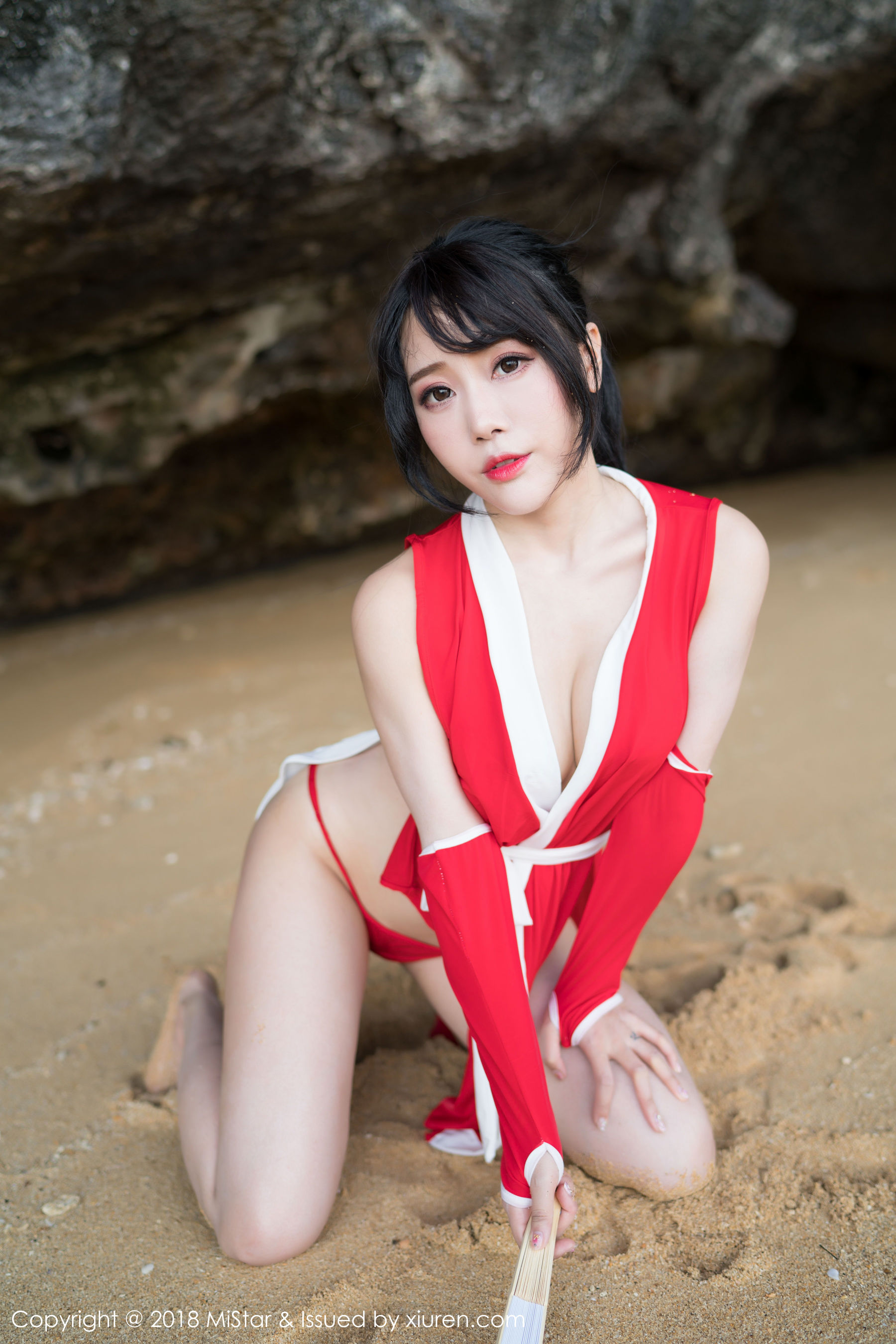 兜豆靓Youlina《外拍COS不知火舞与DVA》  VOL.215-图0