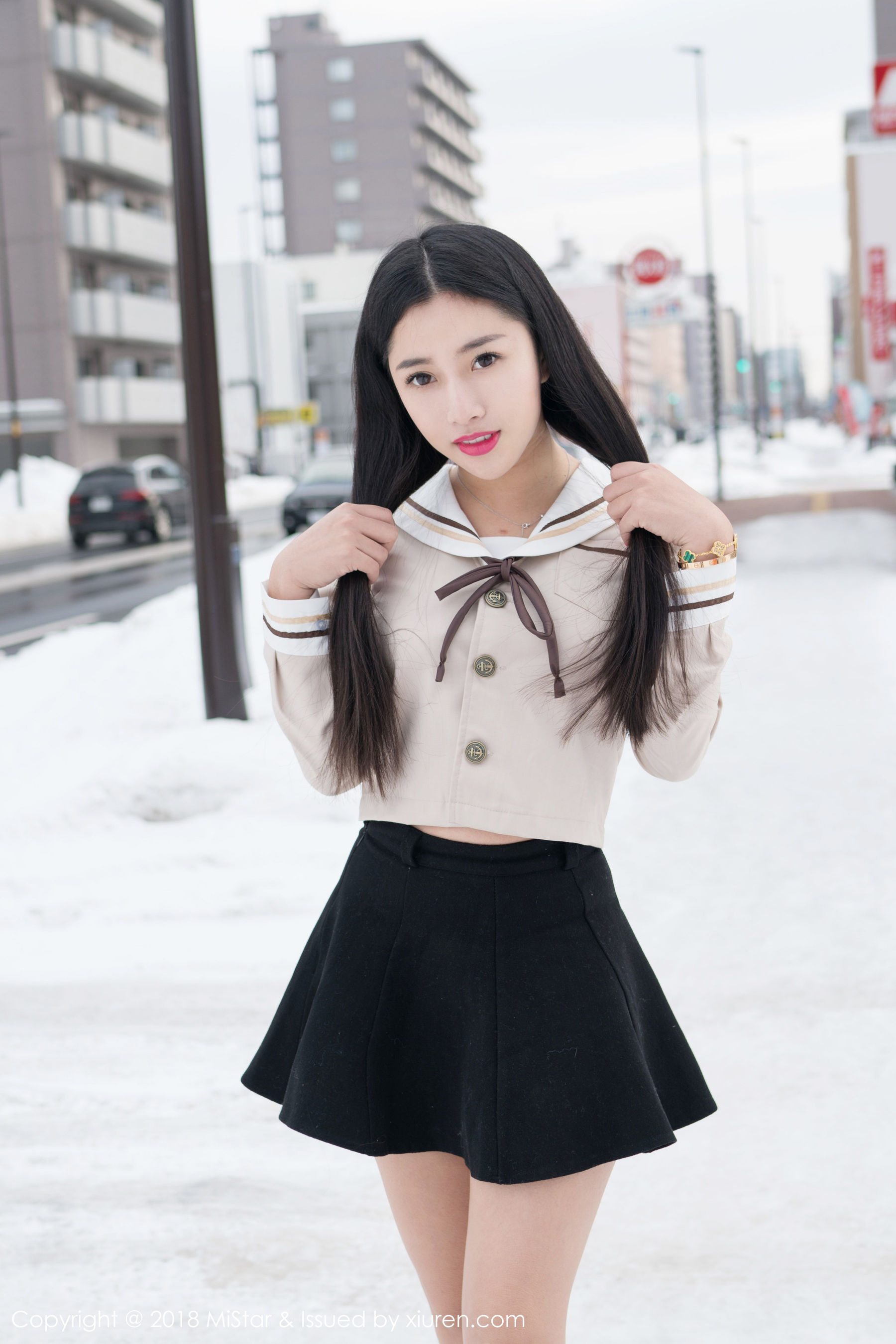 陈嘉嘉Tiffany《雪中有佳人+性感肚兜》  VOL.216-图2