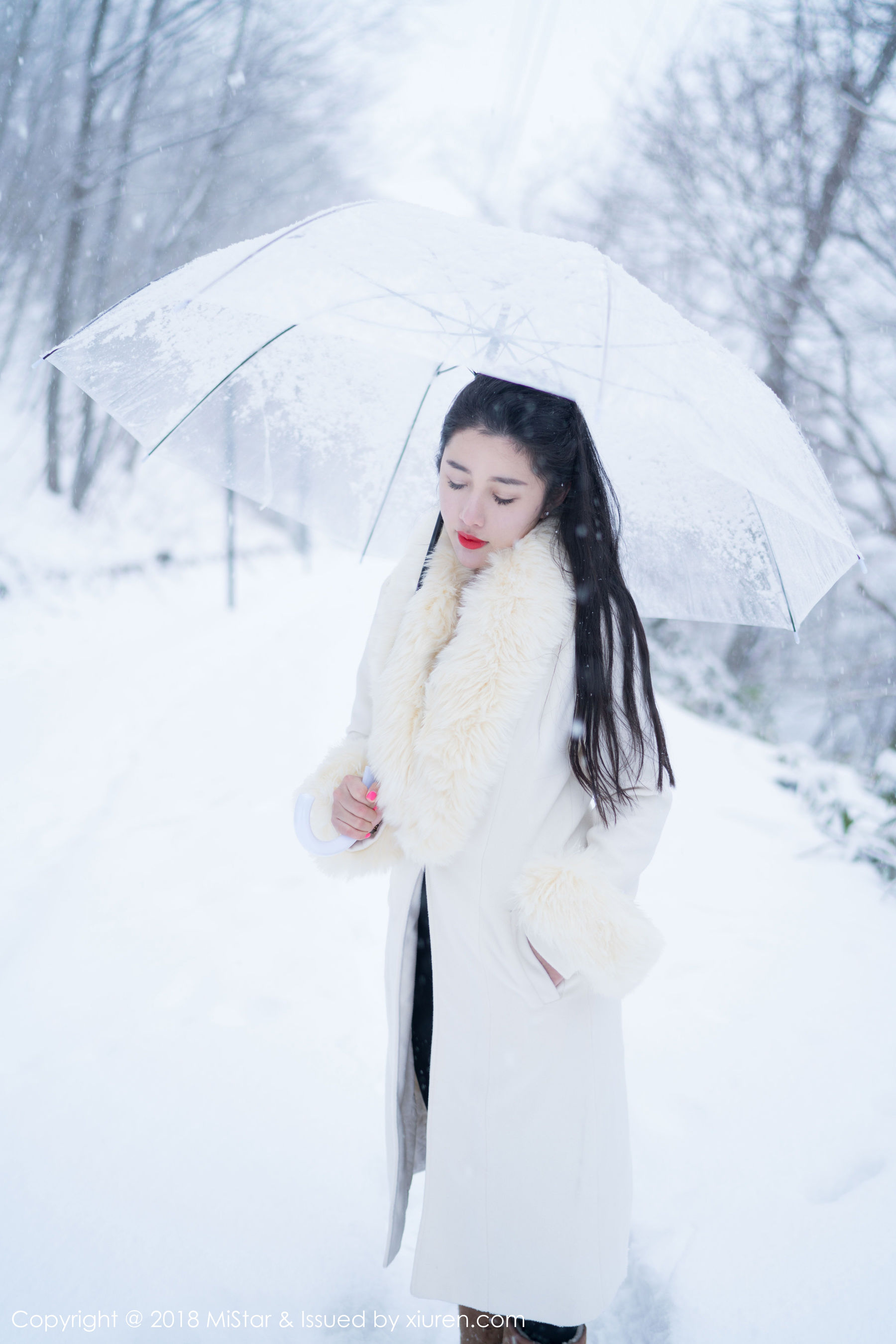 陈嘉嘉Tiffany《雪中有佳人+性感肚兜》  VOL.216-图31