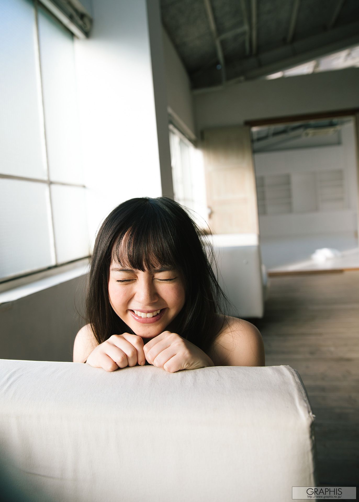 Yuna Ogura 小倉由菜  Gravure 初脱ぎ娘-图4