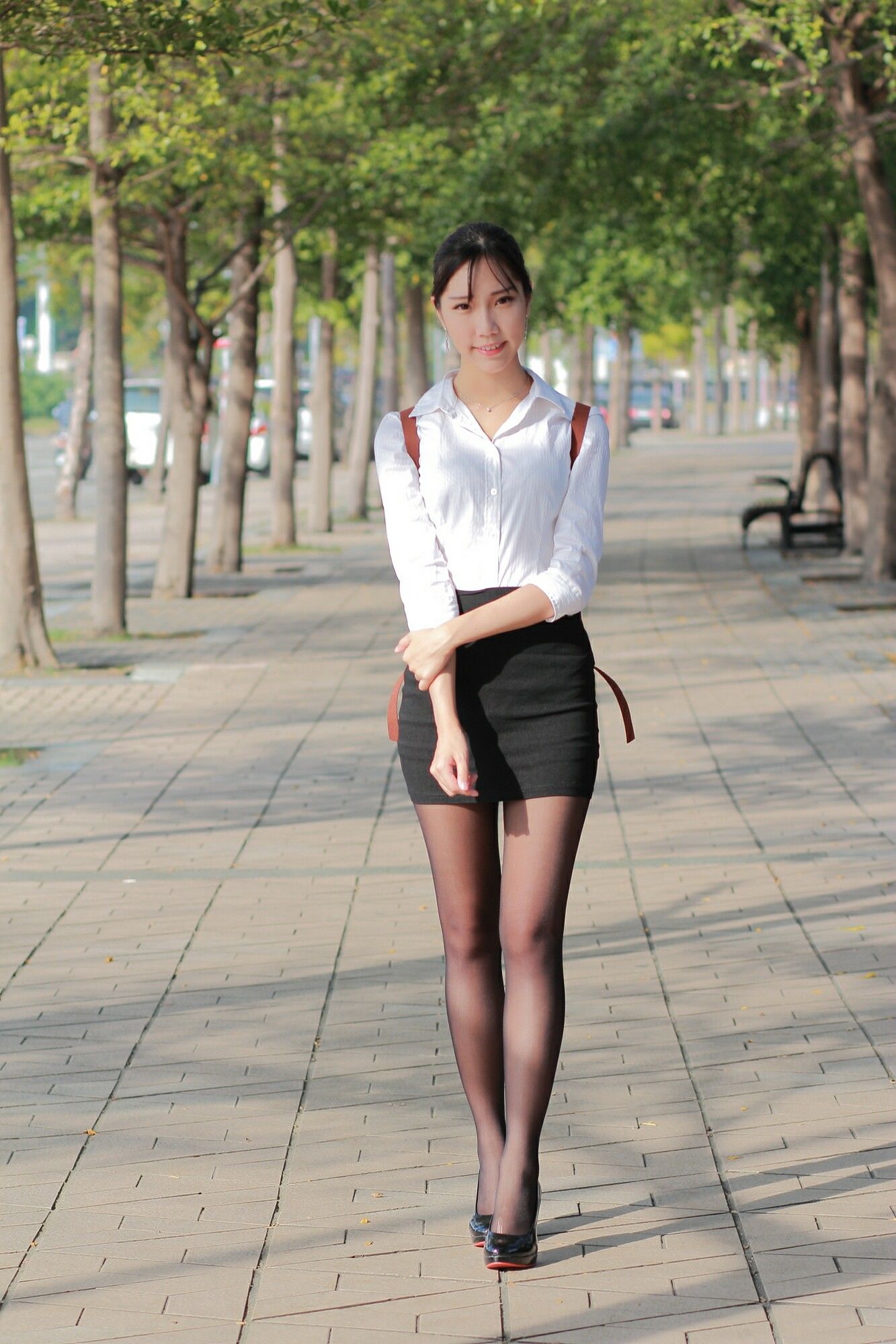 豬比《兒童美術館外拍》-图0