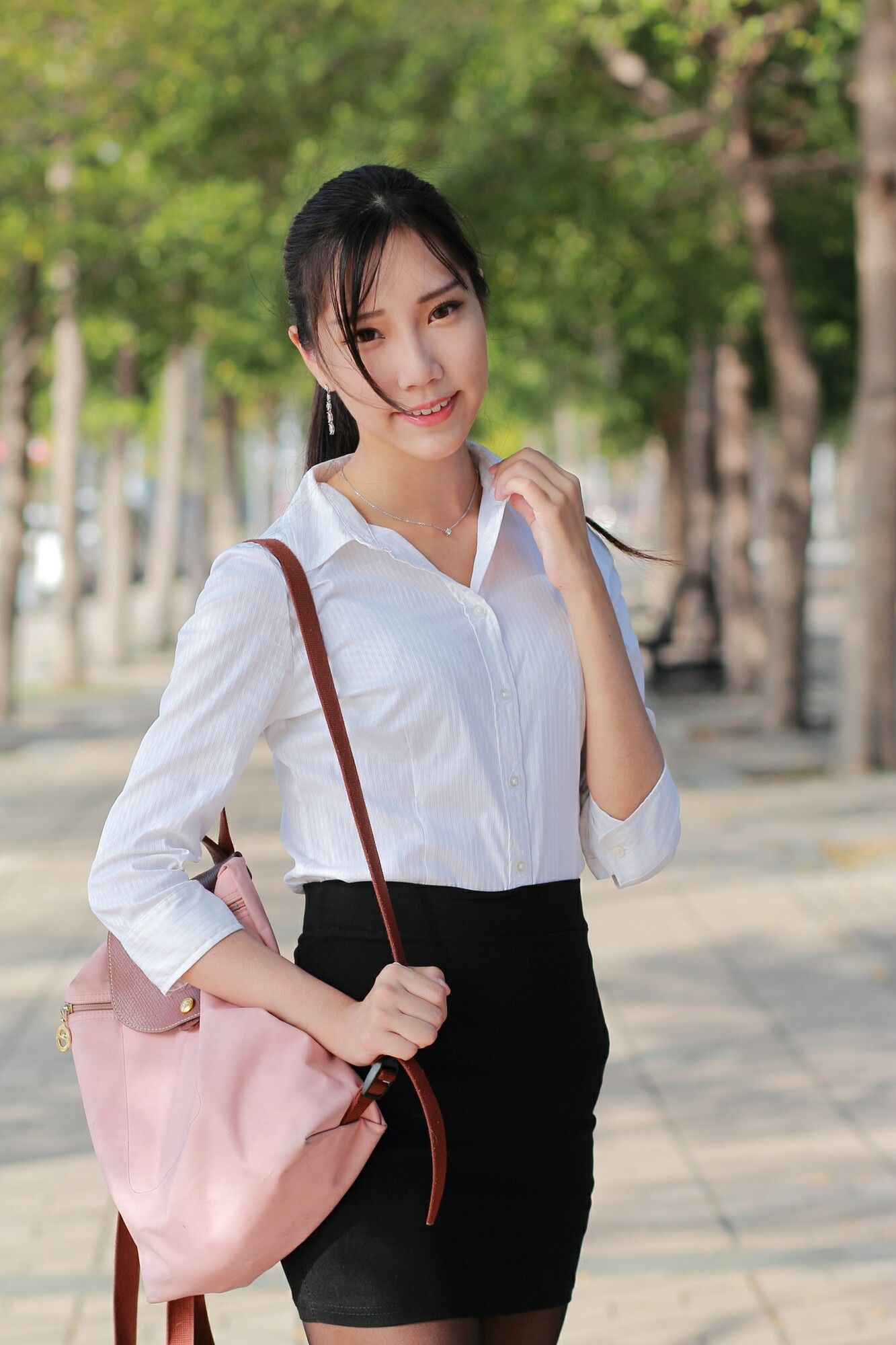 豬比《兒童美術館外拍》-图2