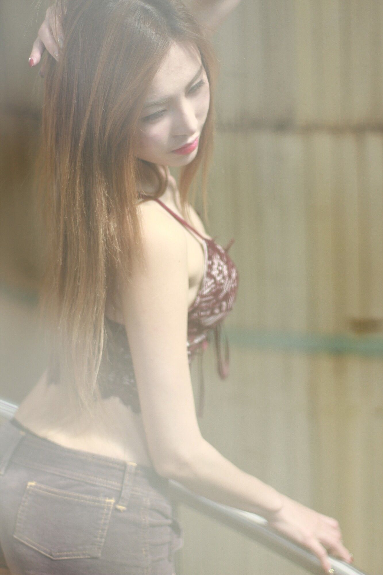 黄艾比Abbie《橋頭糖廠 黑丝+蕾丝+热裤》-图74