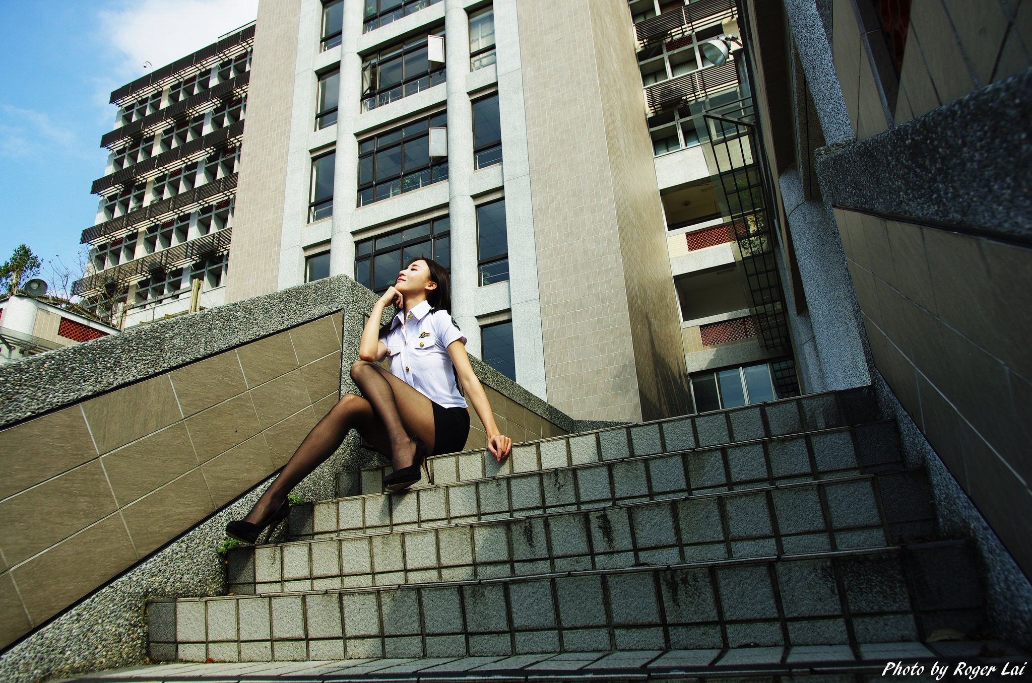 Anber小安柏 黑丝OL与国军女教官-图2