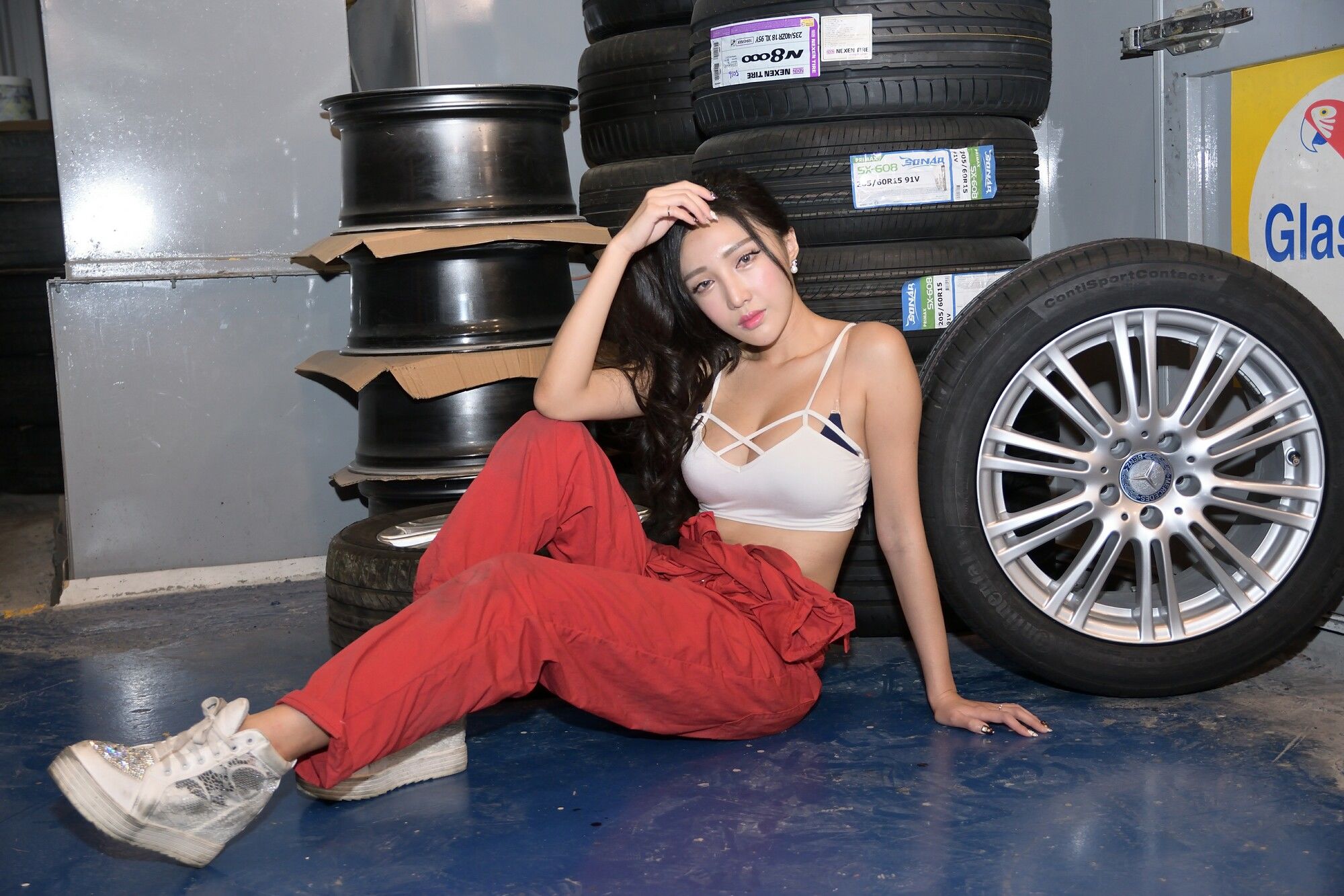 赵芸Syuan《美颜的汽车修理工》-图21