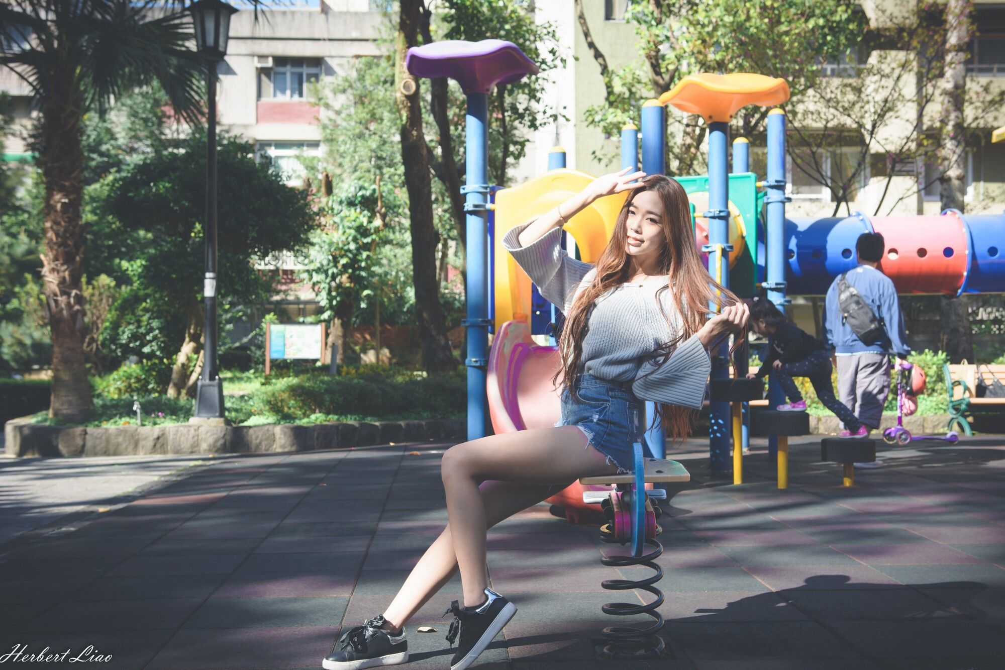 黄上晏Rubis《古亭站周邊~牛仔热裤街拍》-图23