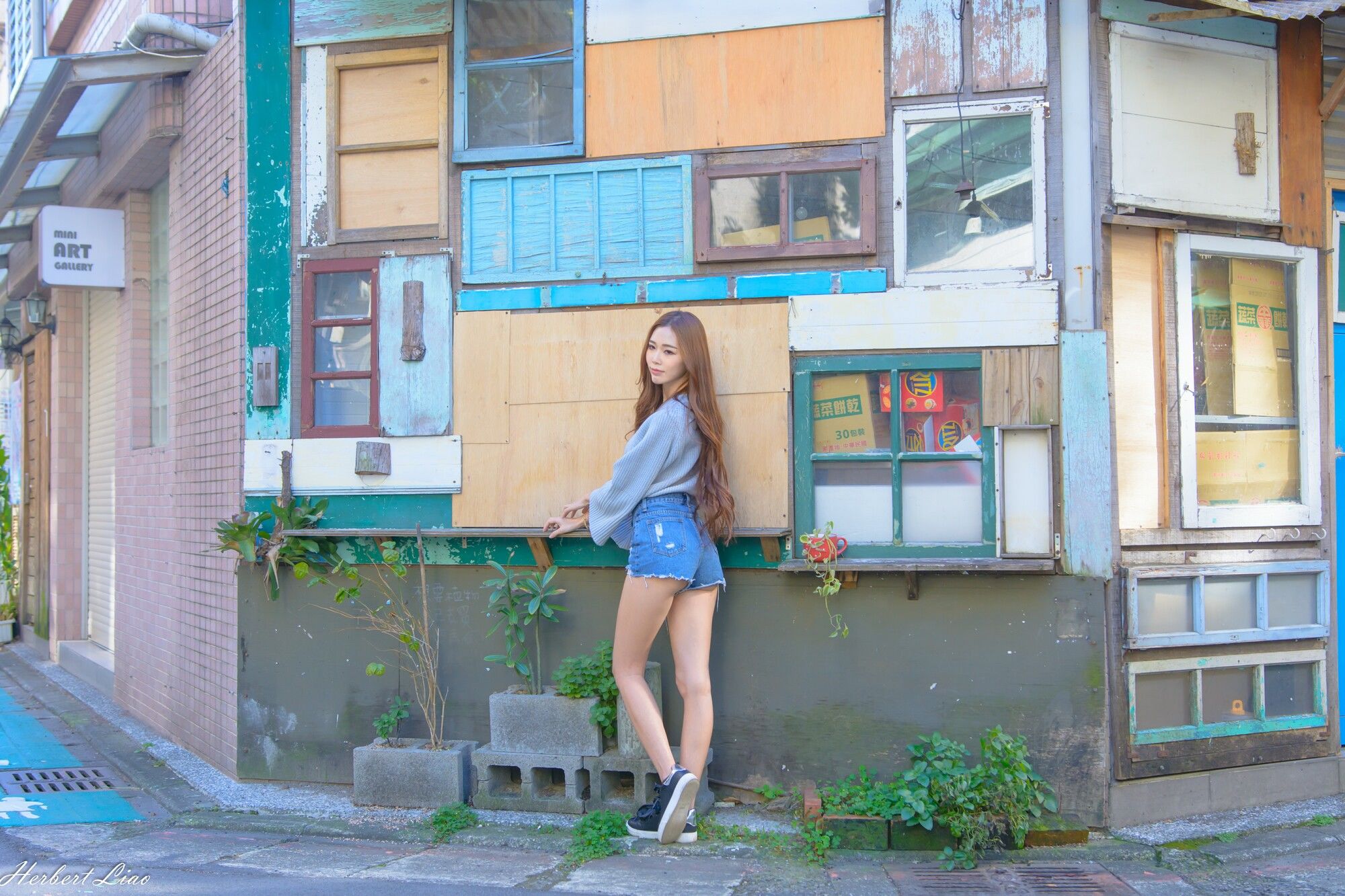 黄上晏Rubis《古亭站周邊~牛仔热裤街拍》-图56