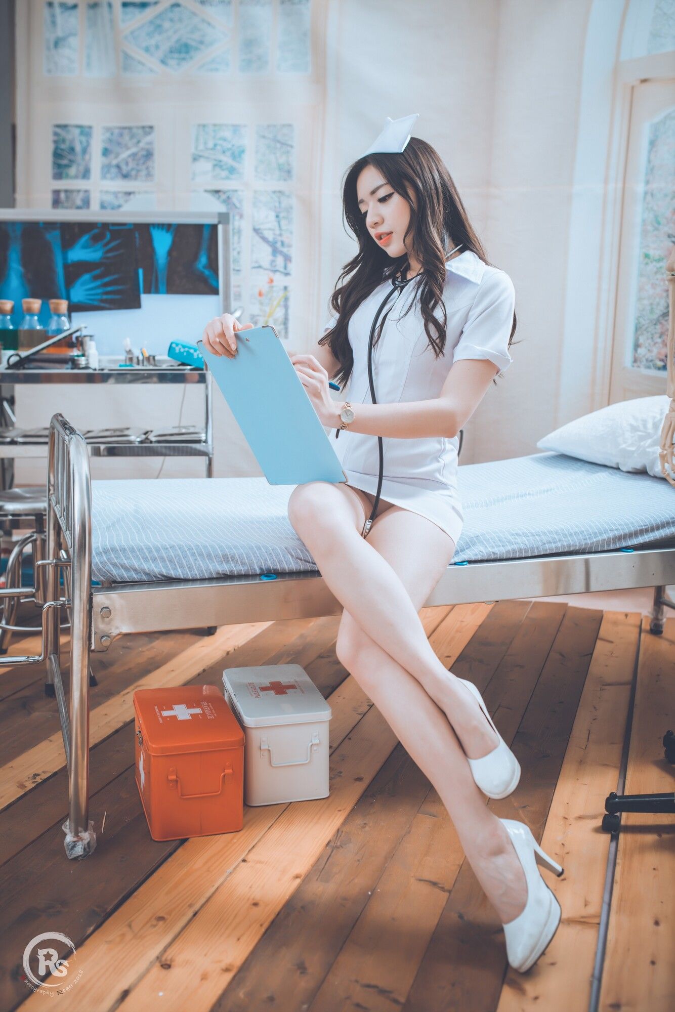 谢立琪《谢雨琪の護士》-图1