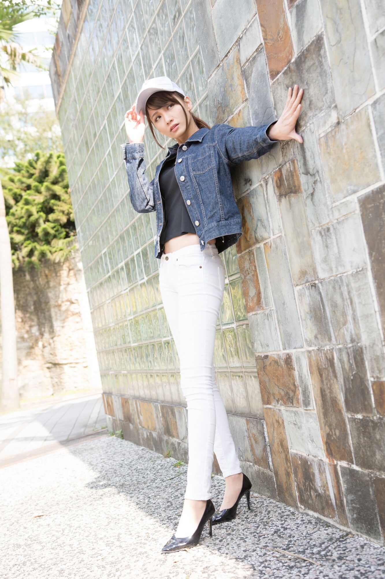 蔡译心《信義區周邊》 牛仔+紧身裤-图19
