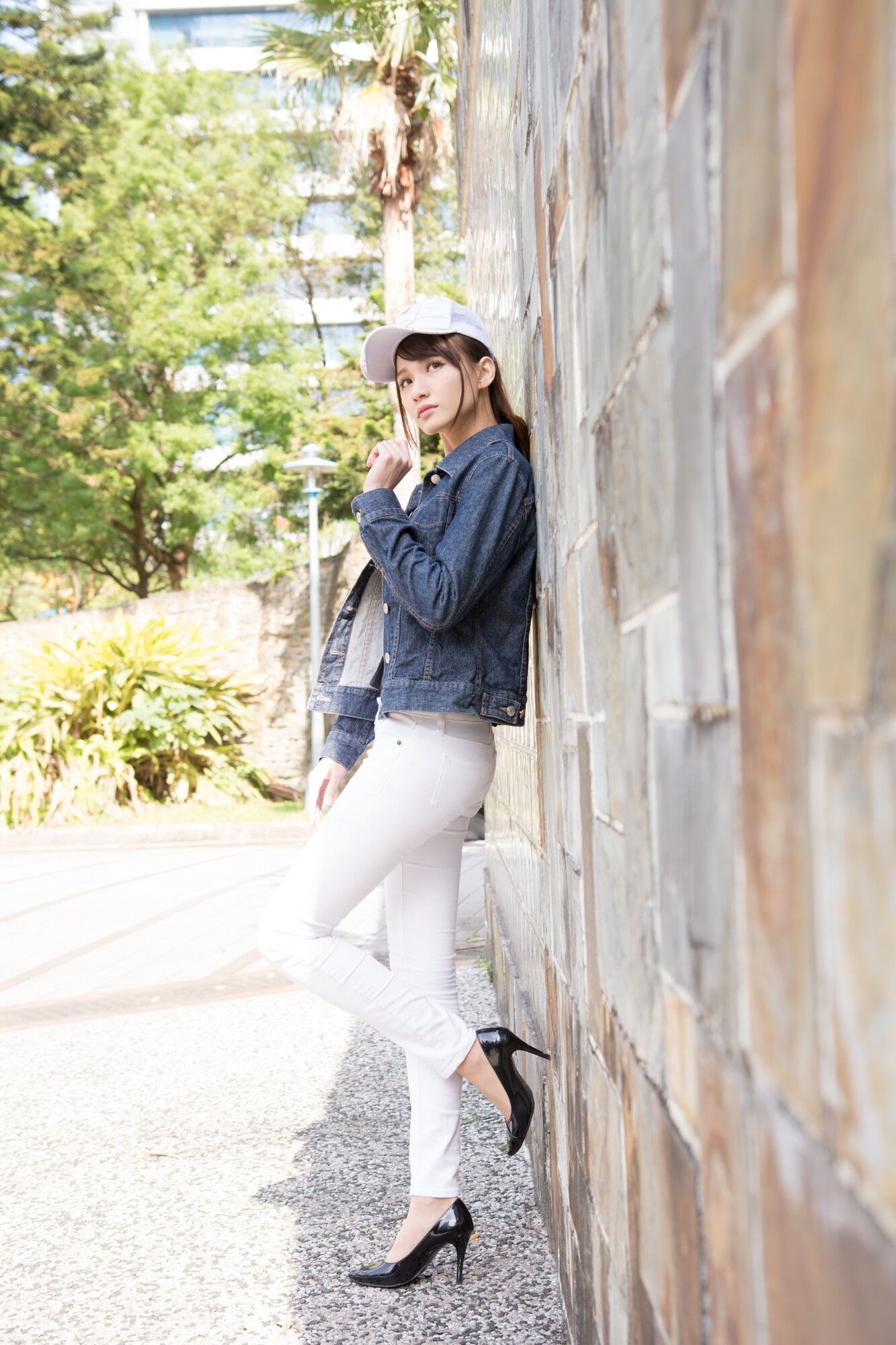 蔡译心《信義區周邊》 牛仔+紧身裤-图20