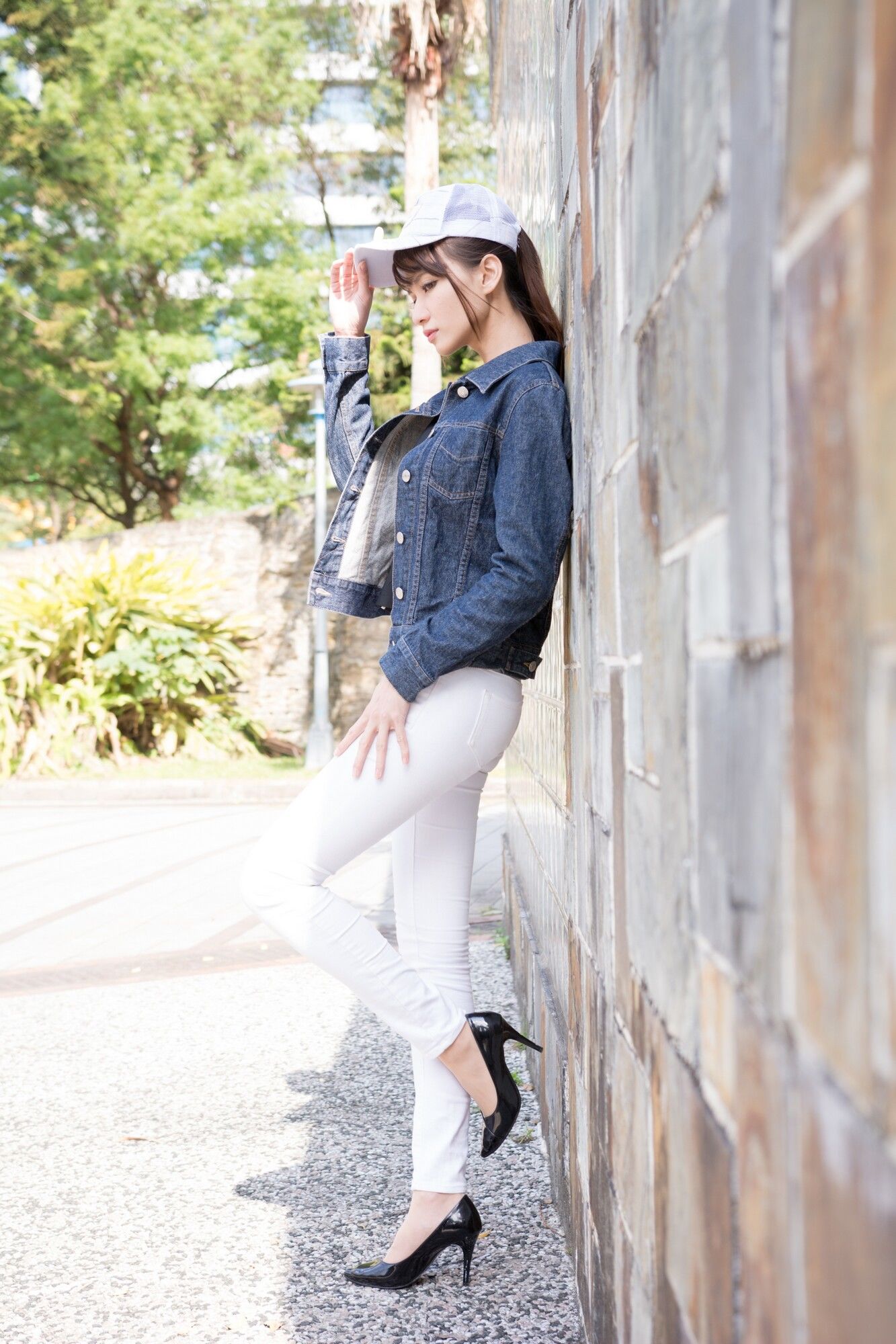 蔡译心《信義區周邊》 牛仔+紧身裤-图35