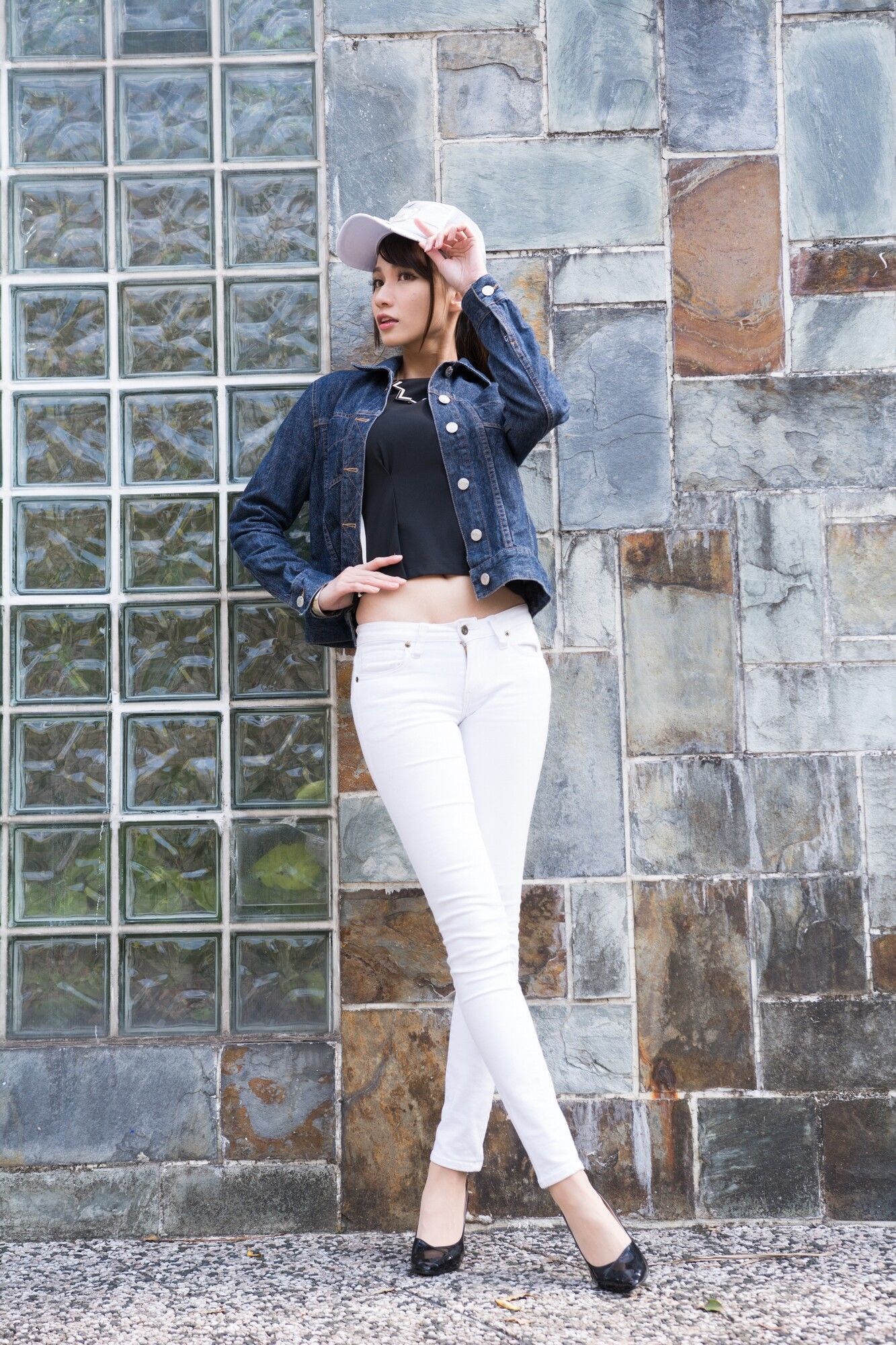 蔡译心《信義區周邊》 牛仔+紧身裤-图37