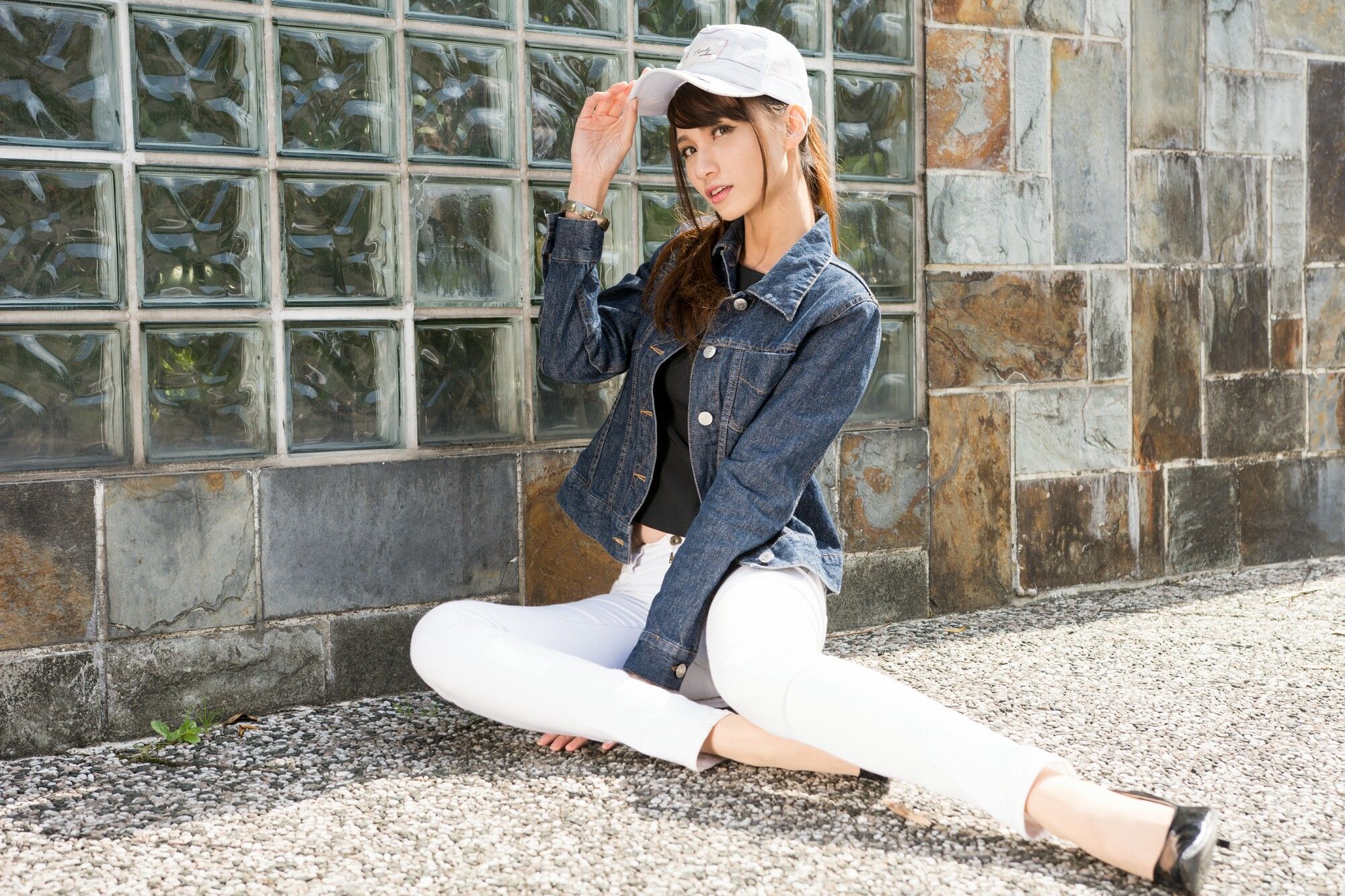 蔡译心《信義區周邊》 牛仔+紧身裤-图43