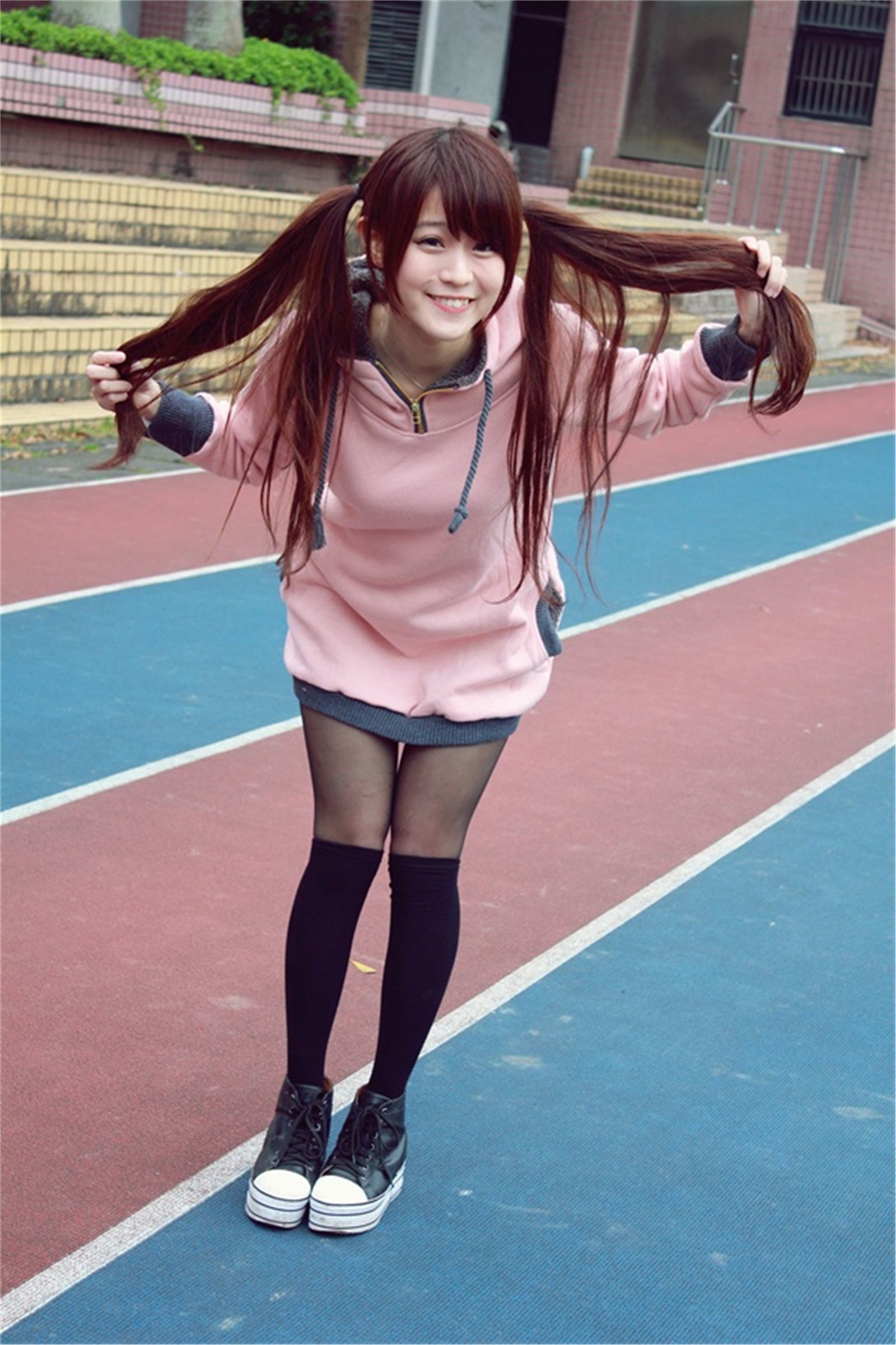 邱俞瑄(渔瑄)+白白《校园卖萌外拍》-图10