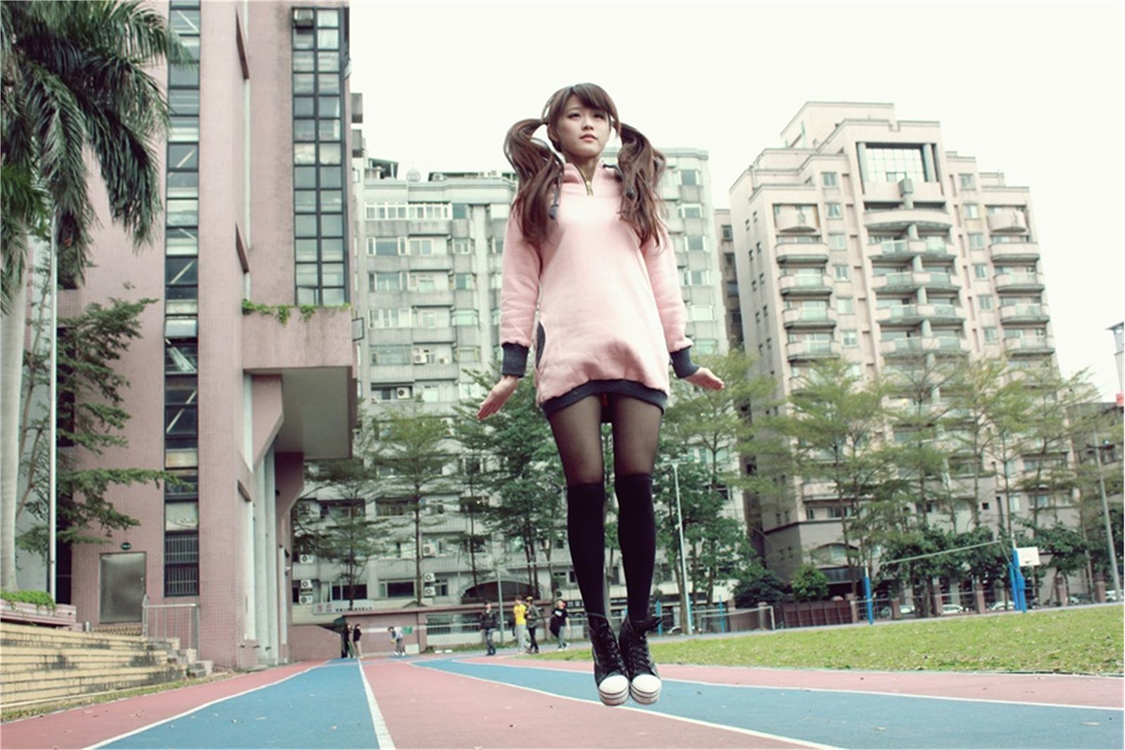 邱俞瑄(渔瑄)+白白《校园卖萌外拍》-图12