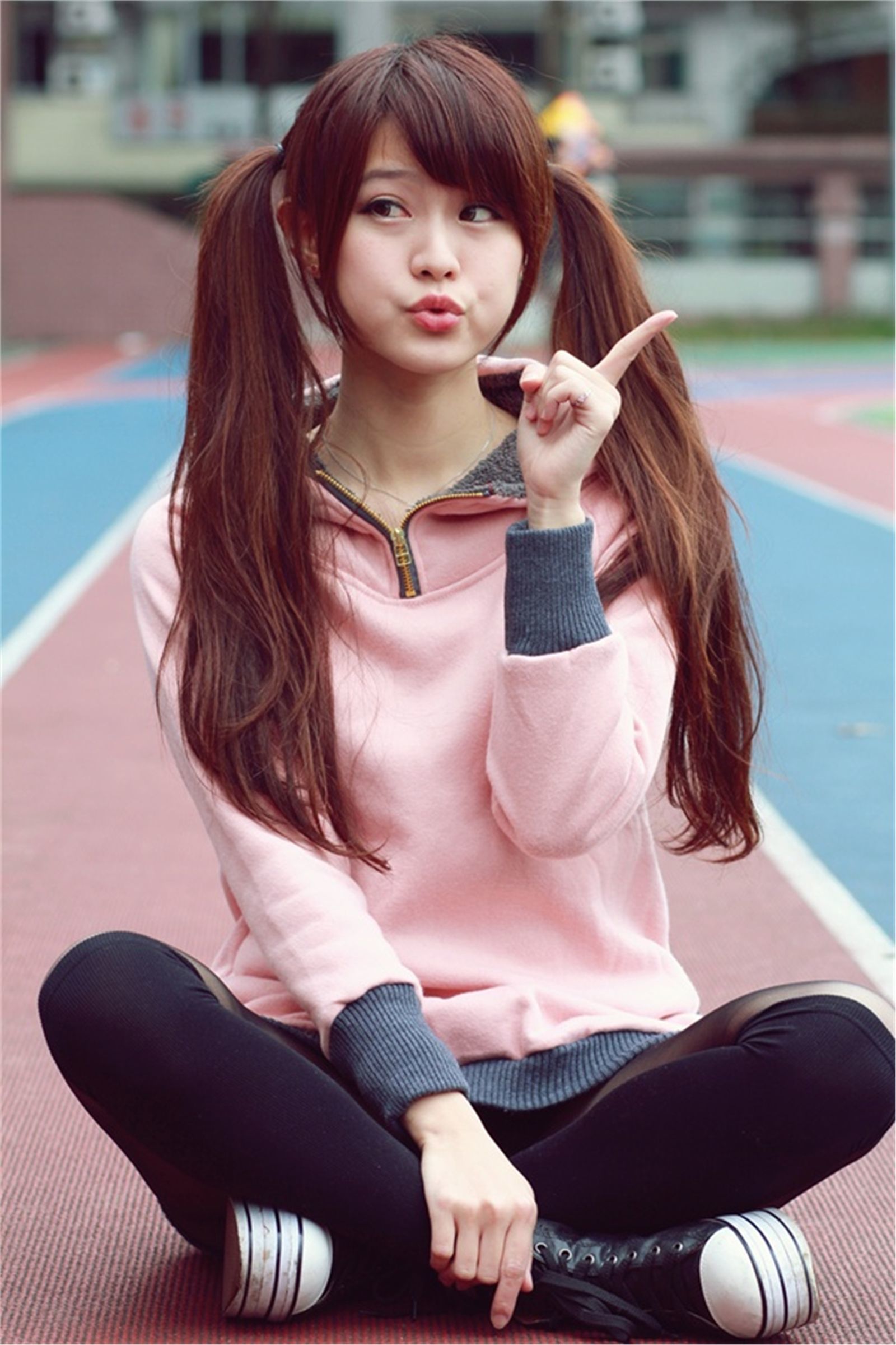 邱俞瑄(渔瑄)+白白《校园卖萌外拍》-图3