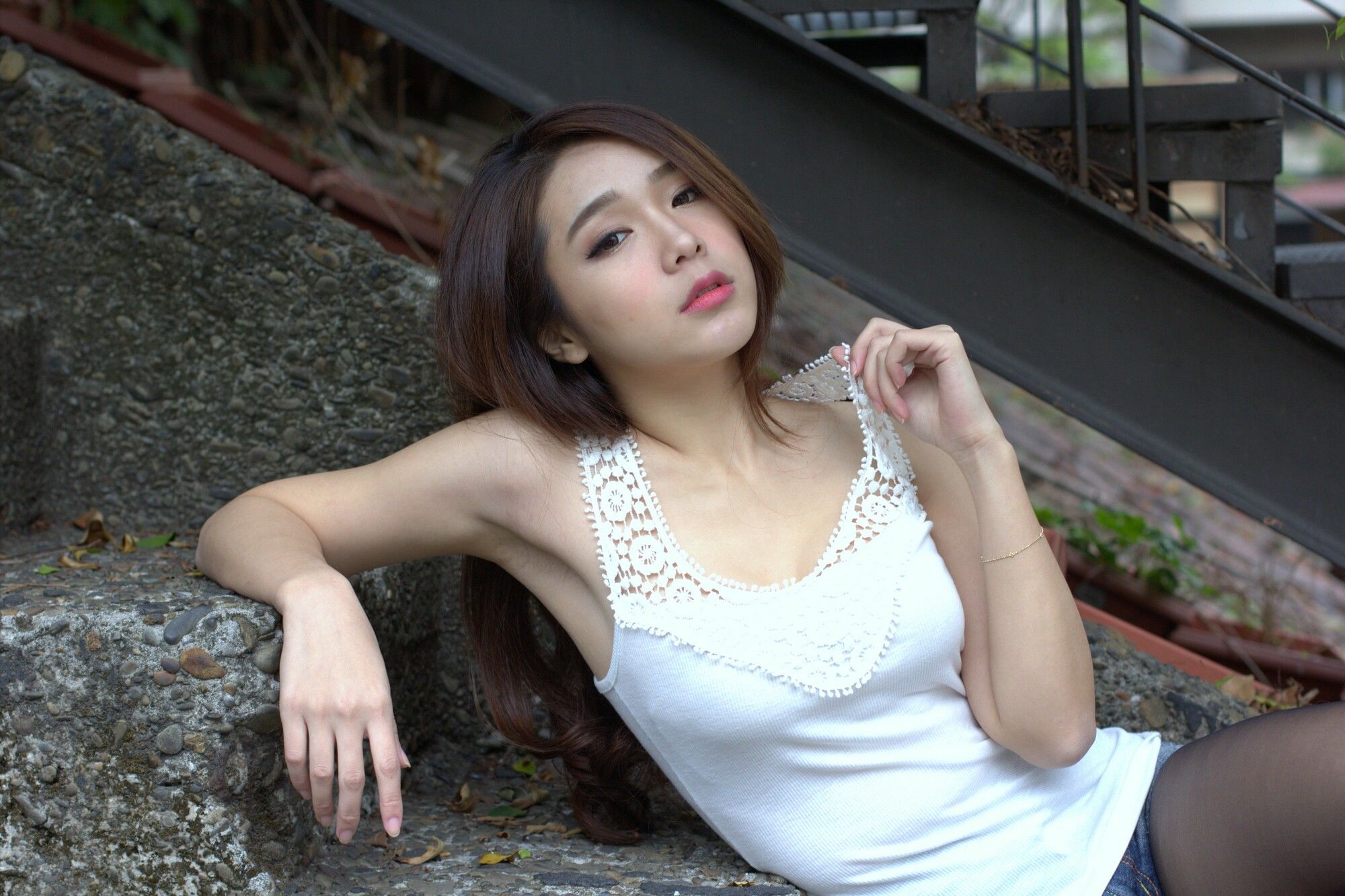 Baby66 黑丝街拍-图75