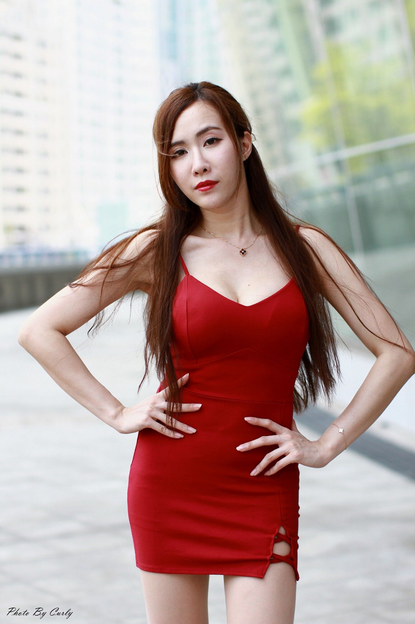 Dora妍希《高雄巨蛋~吊带包臀红裙》-图81