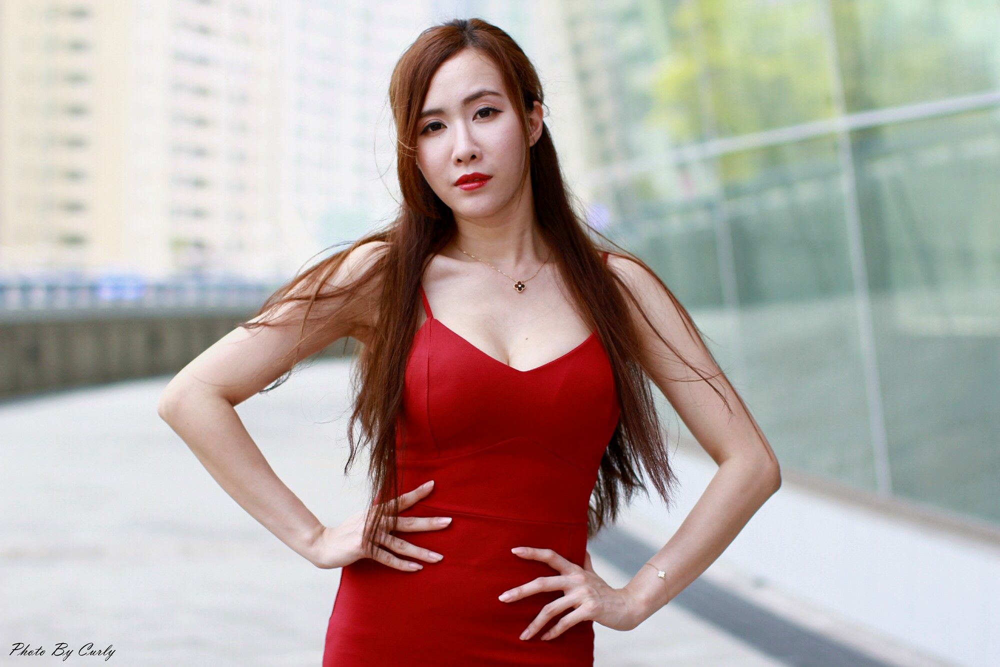 Dora妍希《高雄巨蛋~吊带包臀红裙》-图82