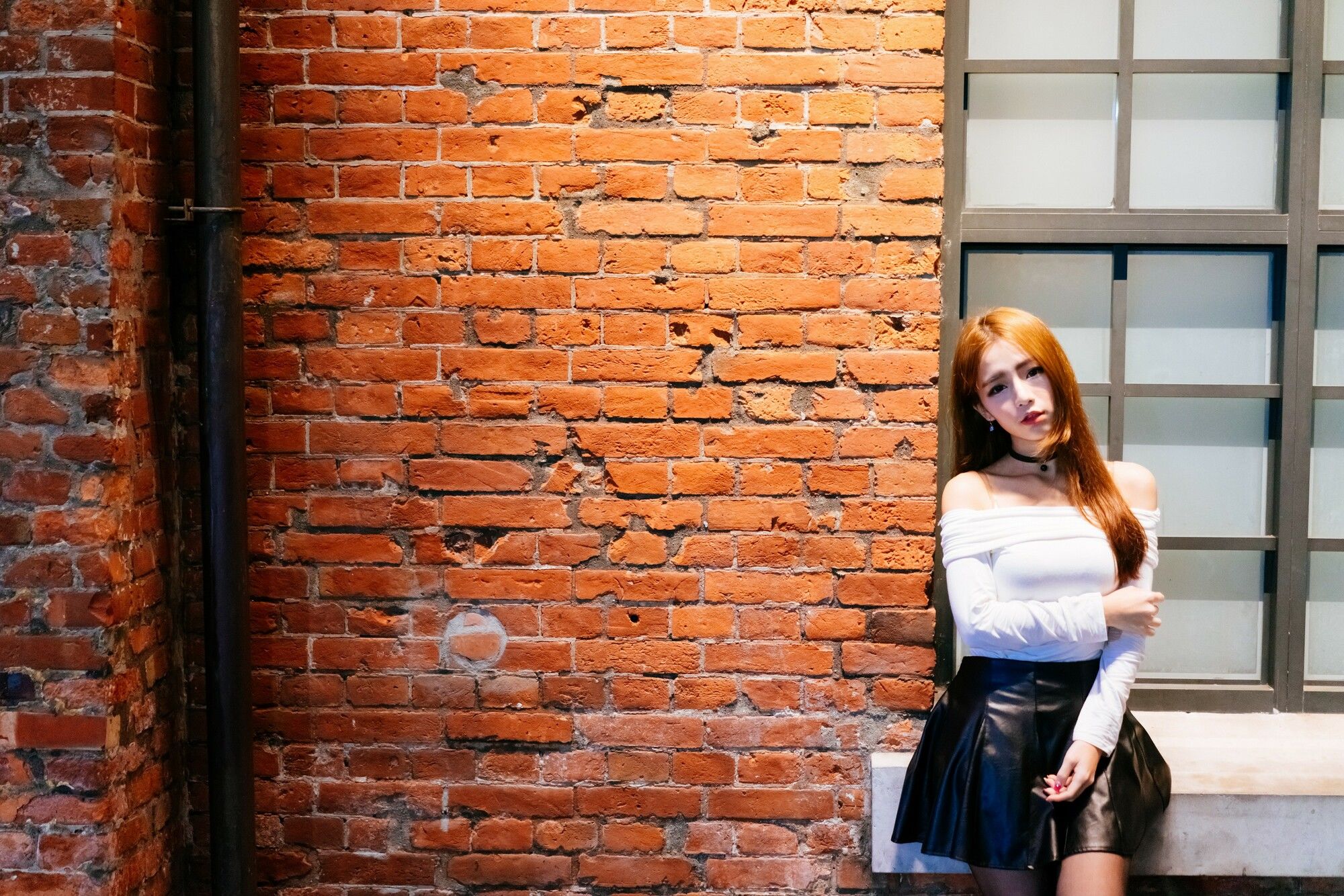 Dora周盈欣 街拍长靴黑丝皮裙-图16