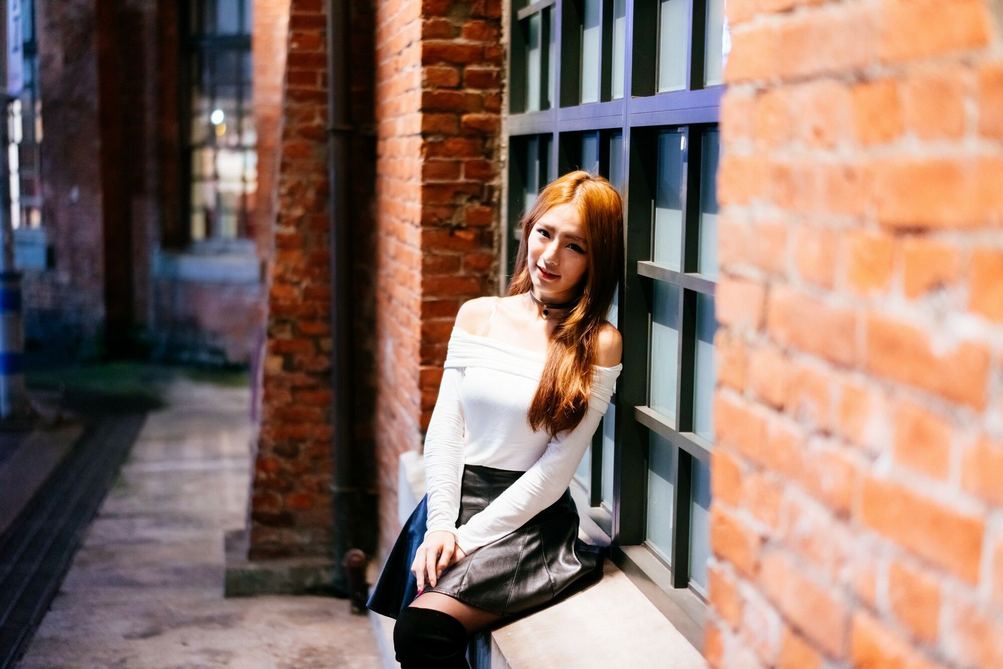 Dora周盈欣 街拍长靴黑丝皮裙-图20