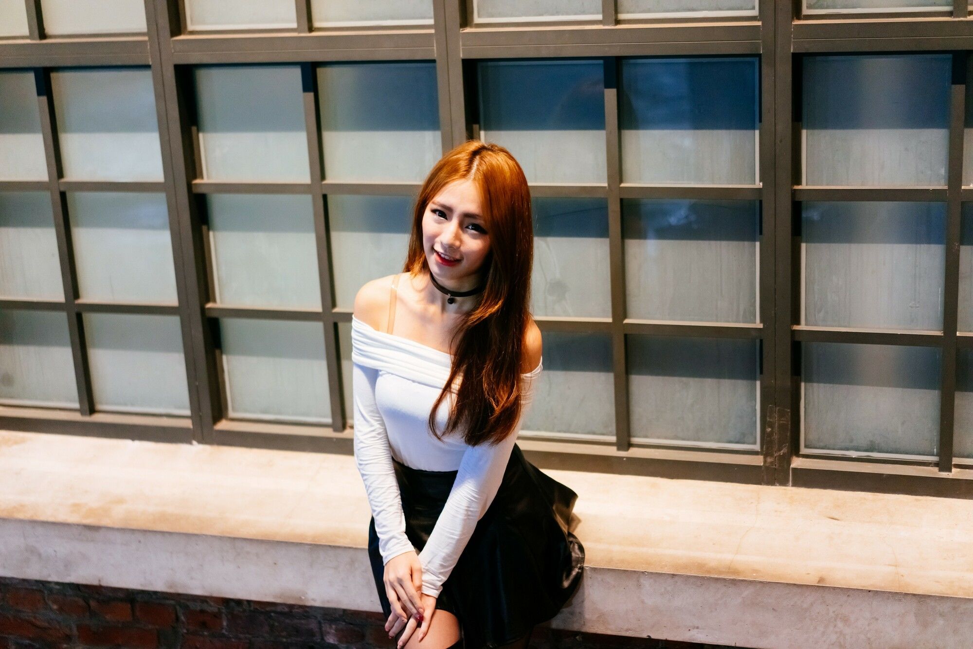 Dora周盈欣 街拍长靴黑丝皮裙-图23