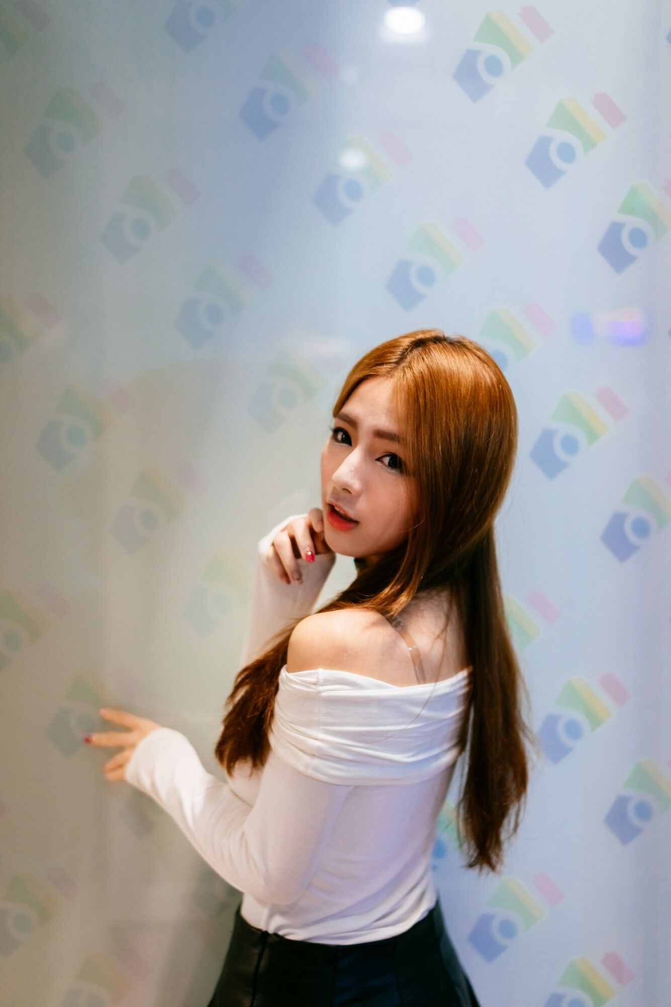 Dora周盈欣 街拍长靴黑丝皮裙-图29