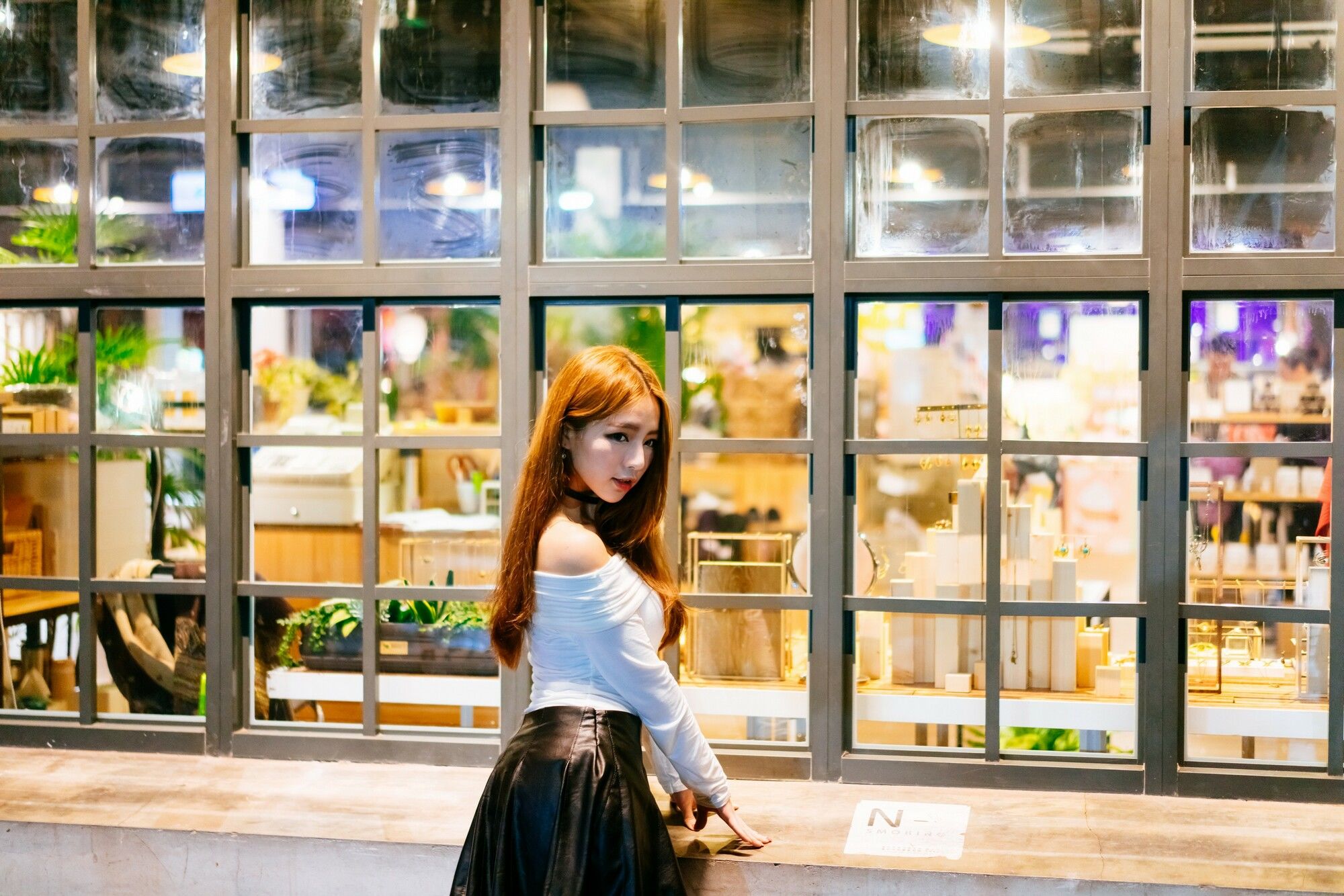 Dora周盈欣 街拍长靴黑丝皮裙-图35