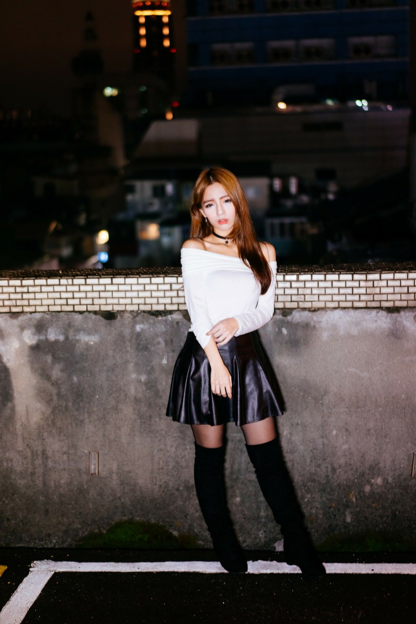 Dora周盈欣 街拍长靴黑丝皮裙-图71