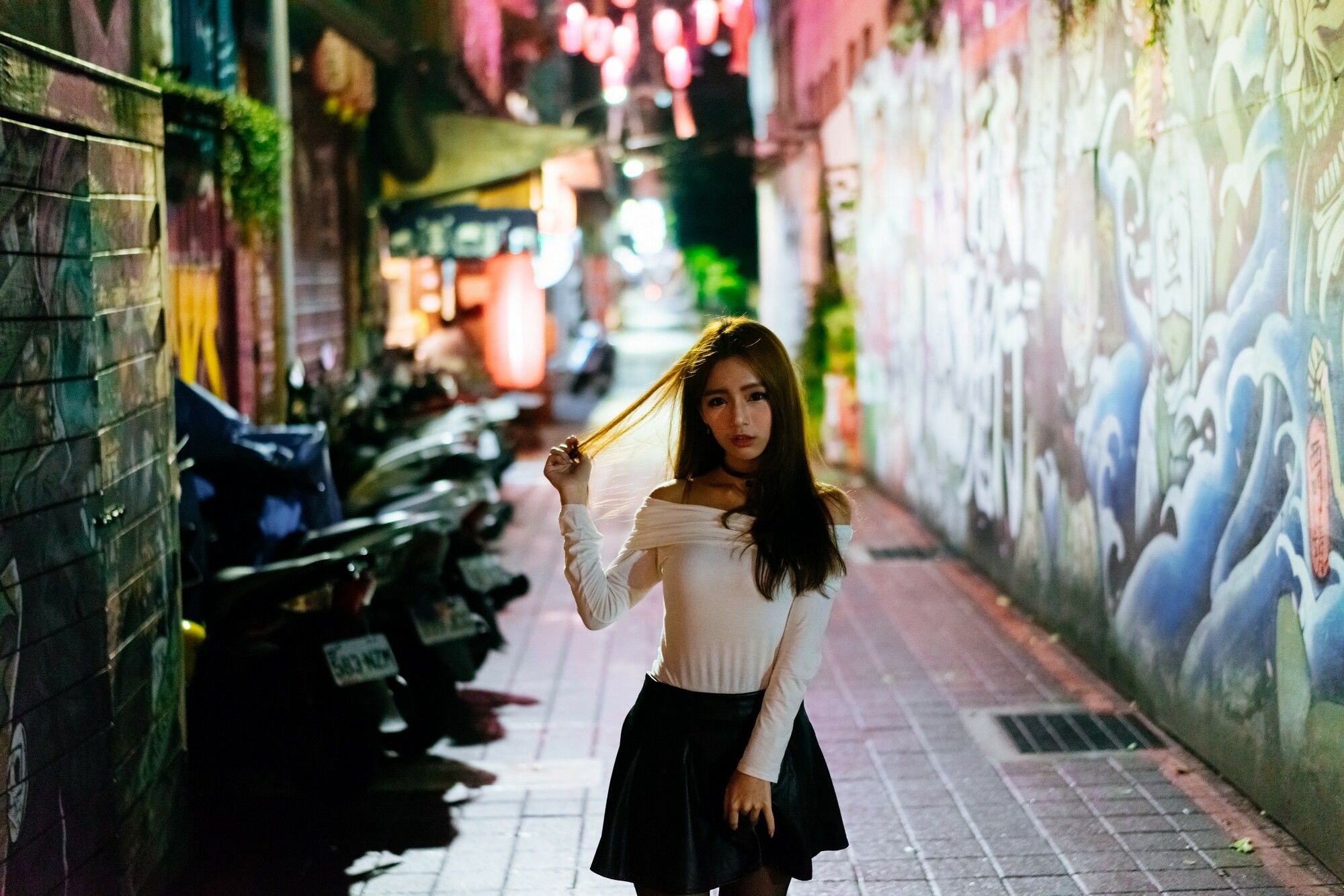 Dora周盈欣 街拍长靴黑丝皮裙-图94