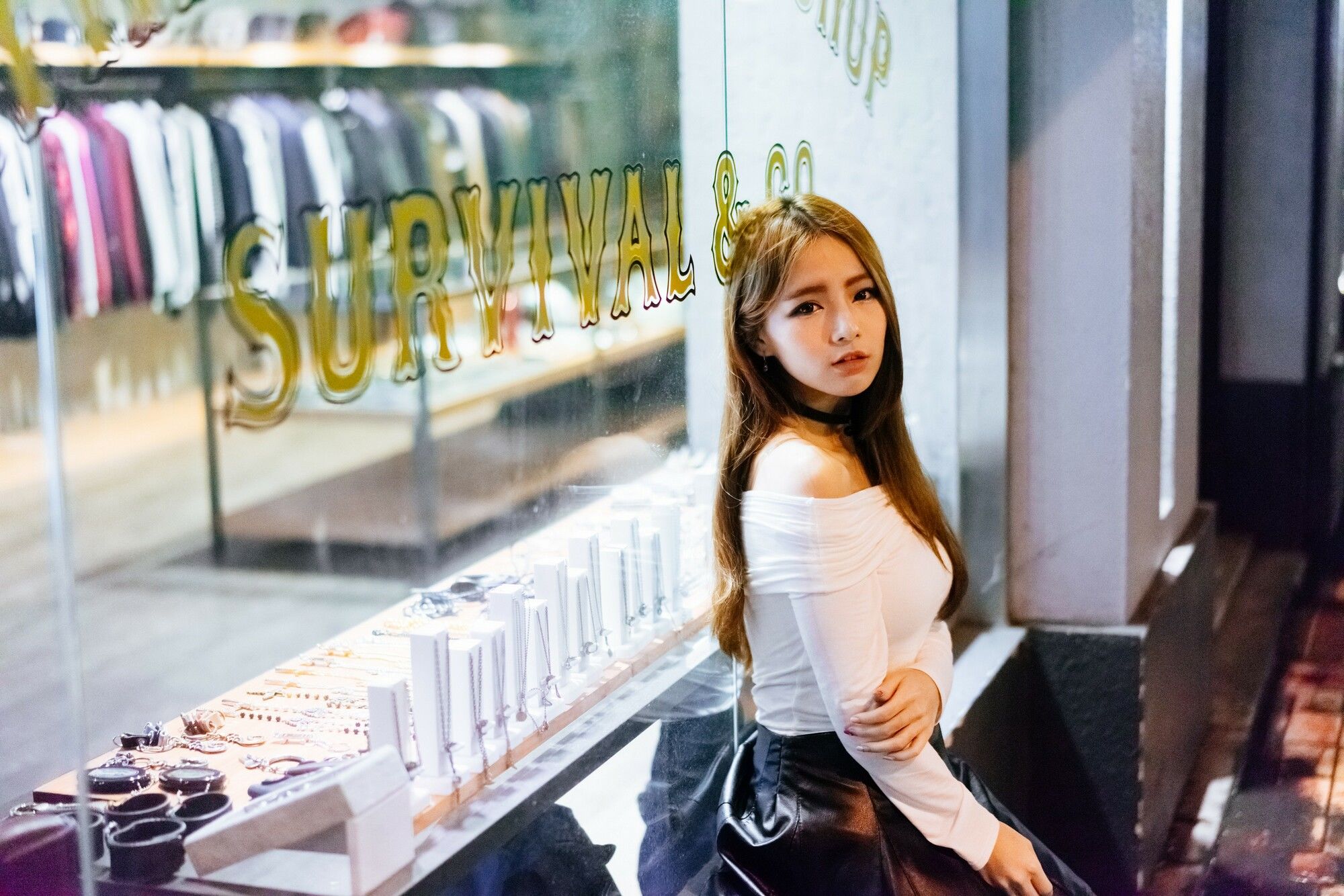 Dora周盈欣 街拍长靴黑丝皮裙-图96