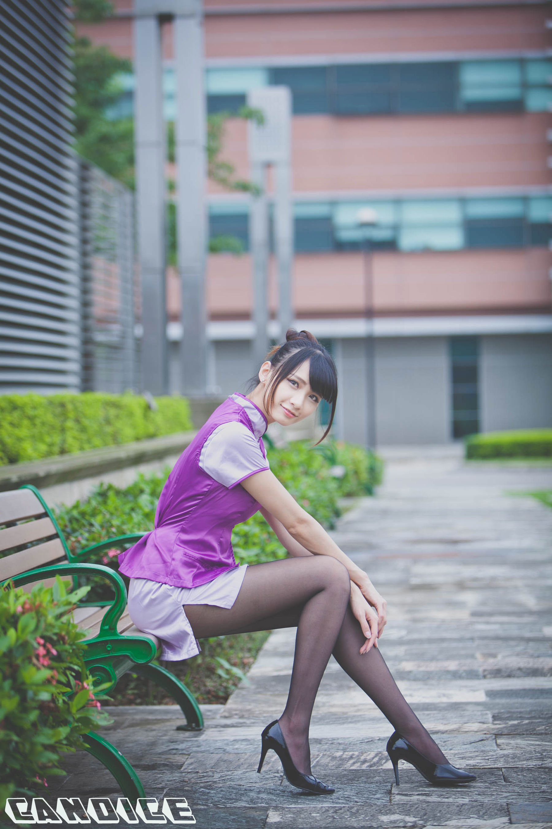 蔡译心Candice《空姐黑丝街拍》-图25