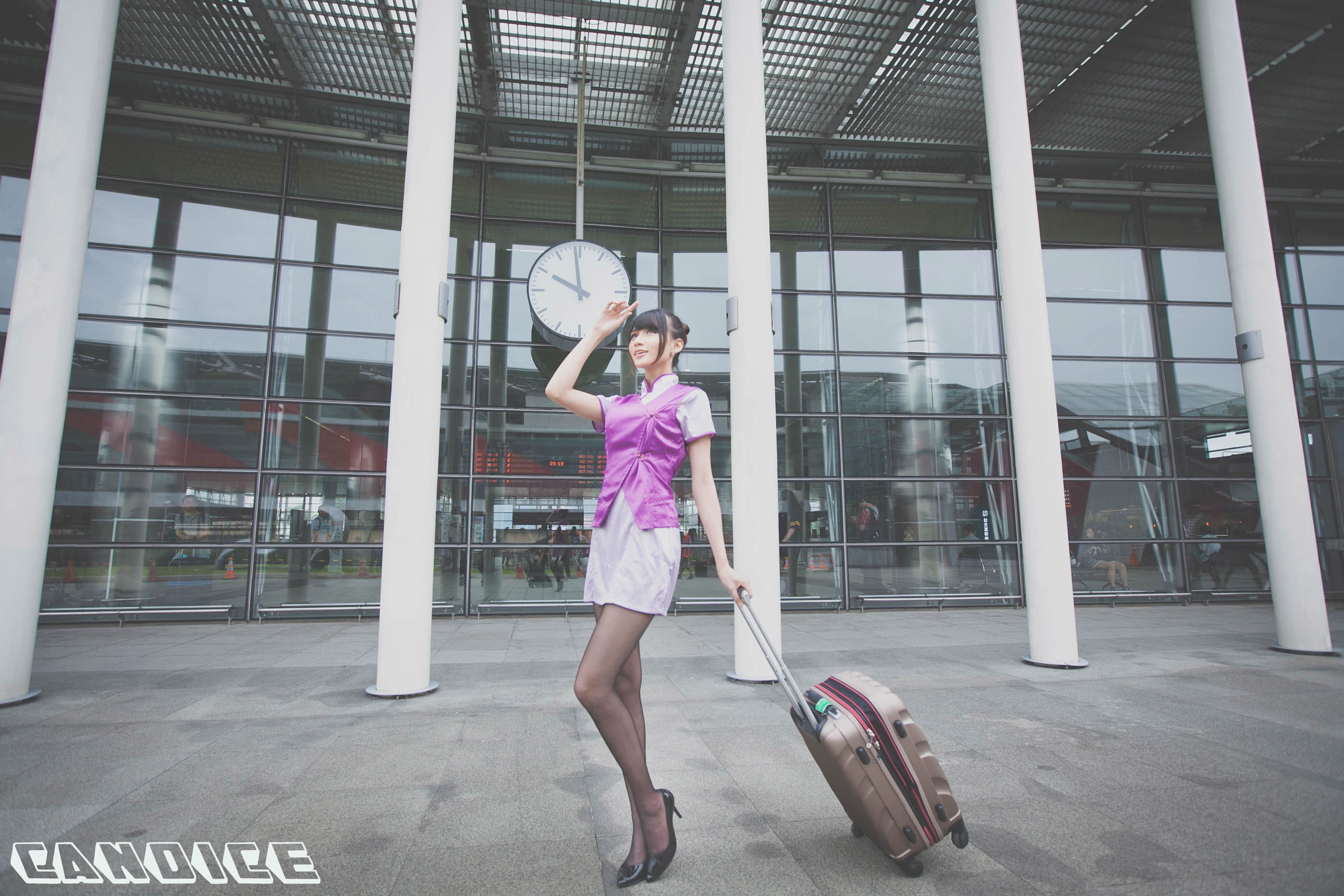 蔡译心Candice《空姐黑丝街拍》-图28