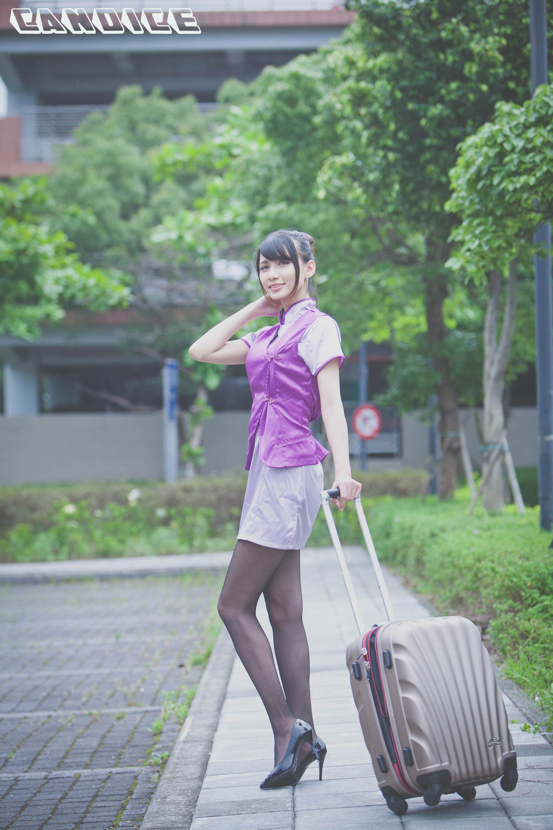 蔡译心Candice《空姐黑丝街拍》-图37