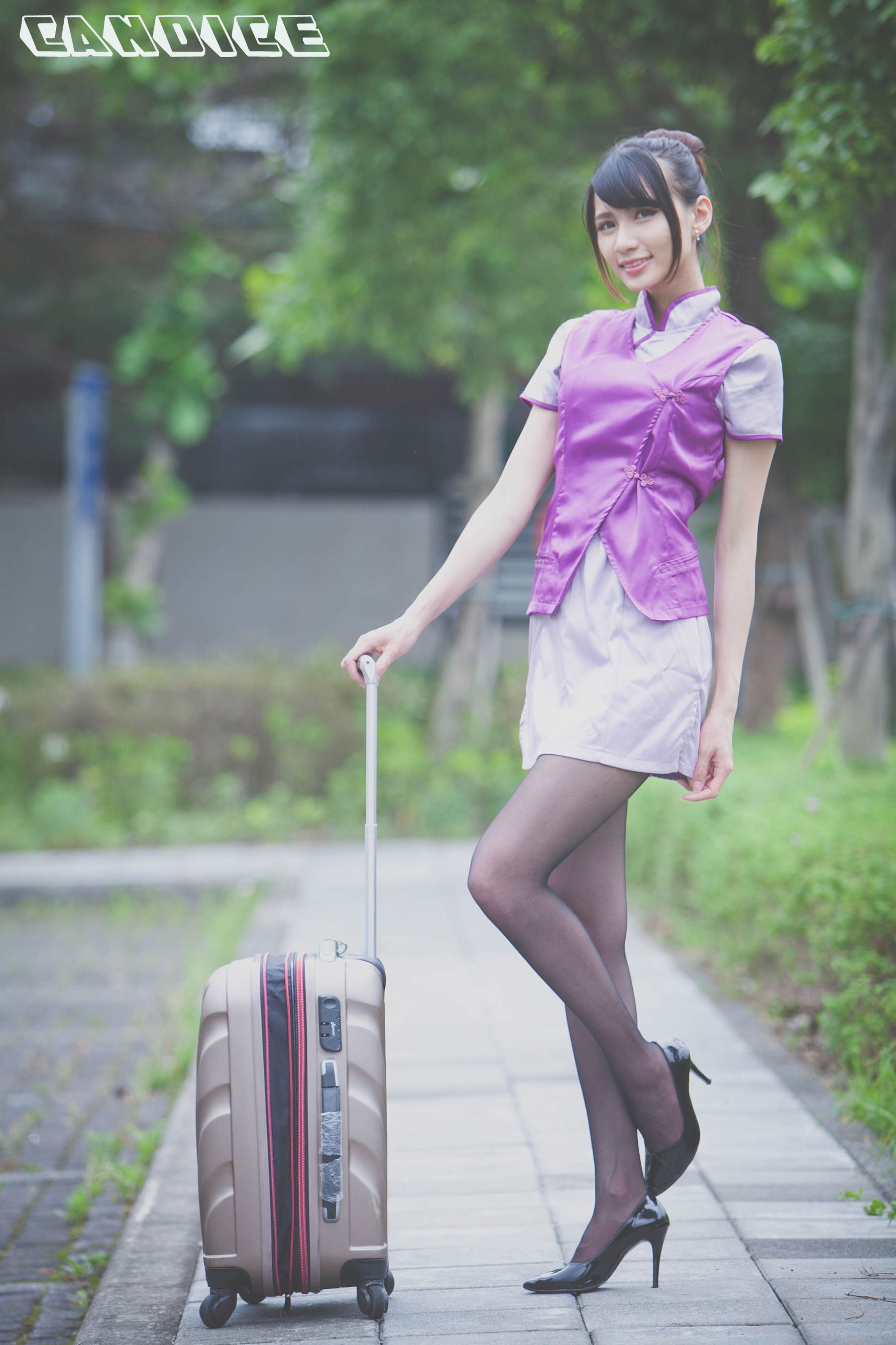 蔡译心Candice《空姐黑丝街拍》-图38