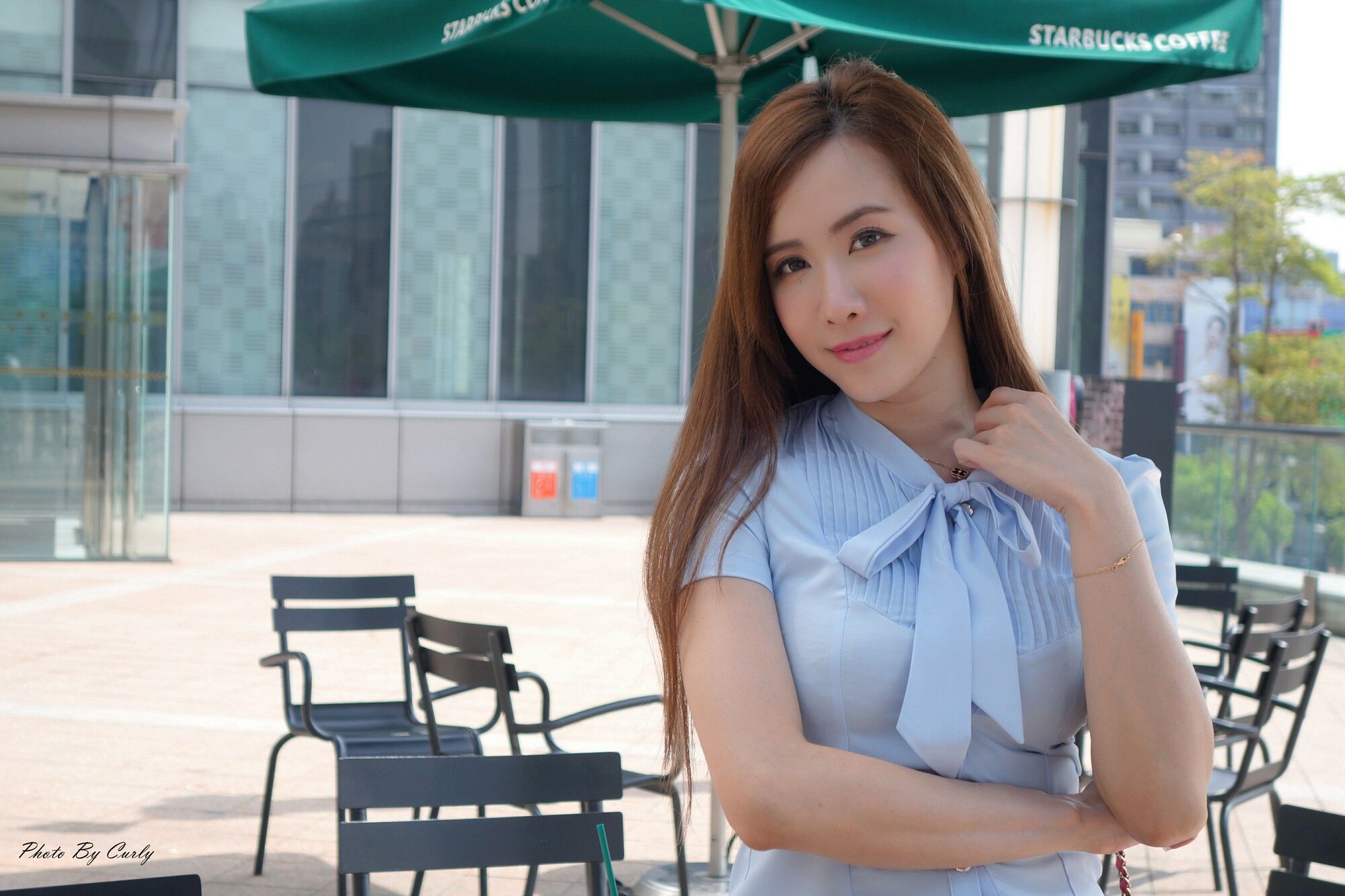 Dora妍希《OL黑丝~高雄巨蛋》-图7