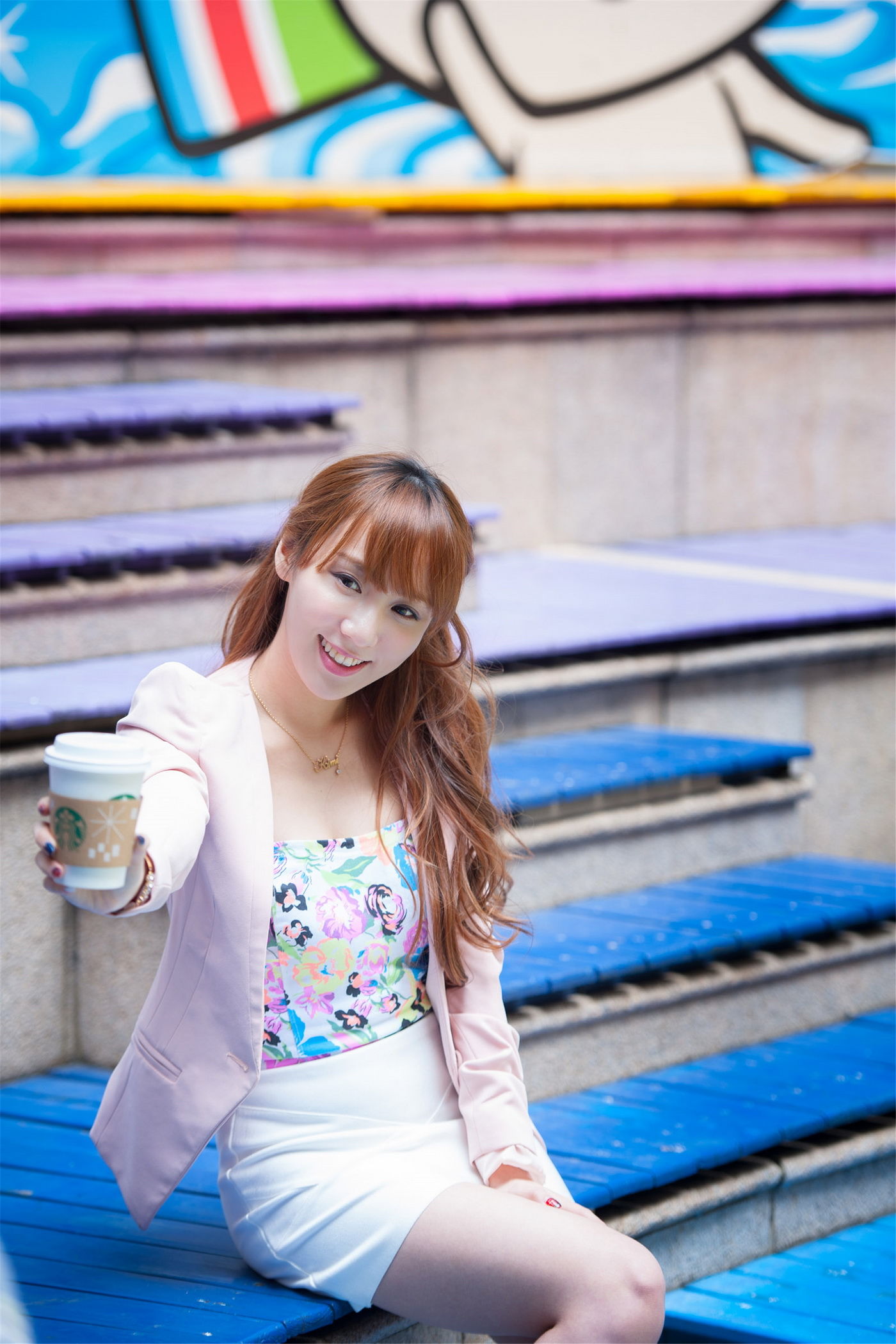 Kimi步/吕思莹《时尚外拍》-图0