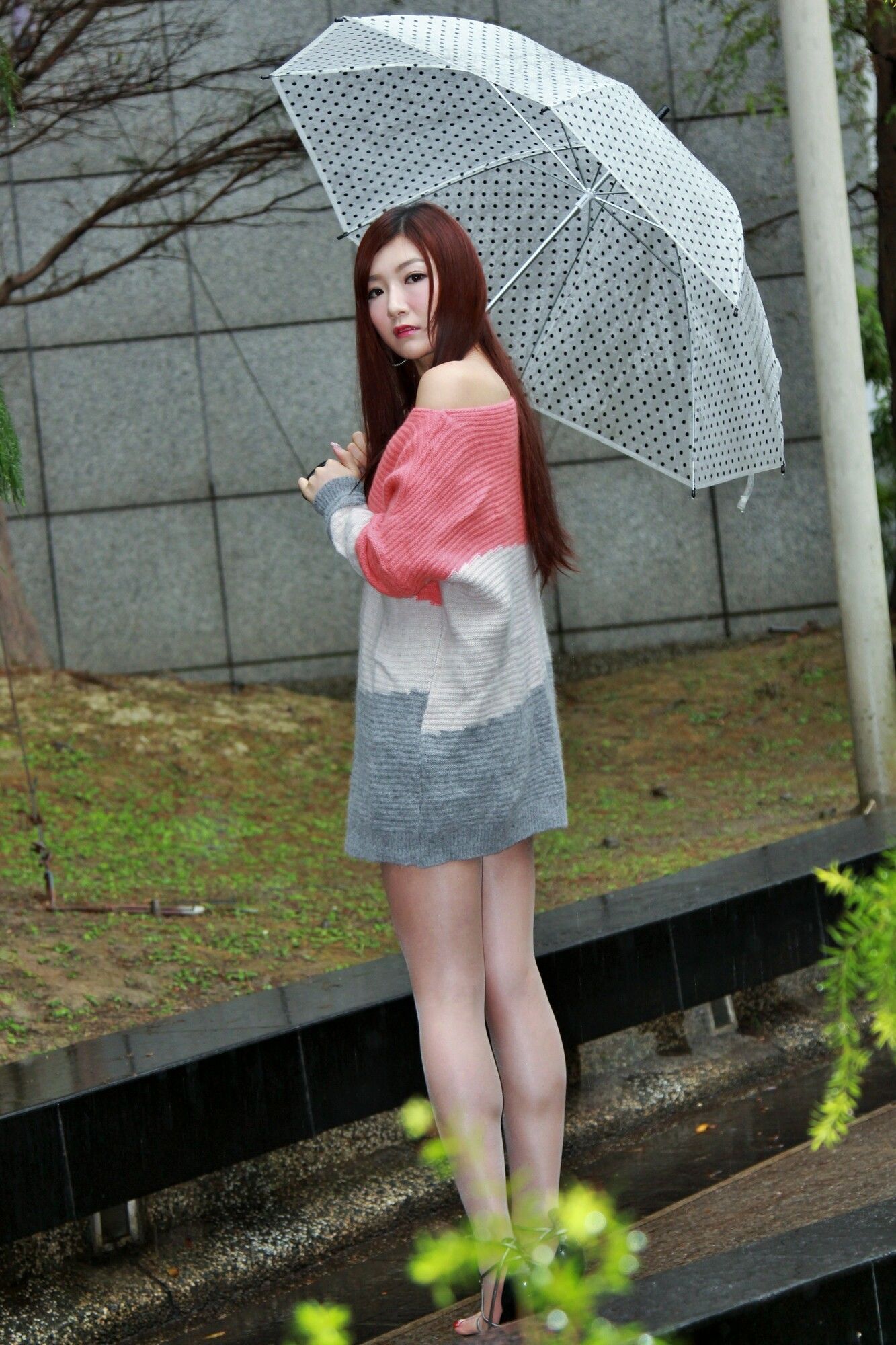 Michelle小羽《信義區外拍2套服装》-图28