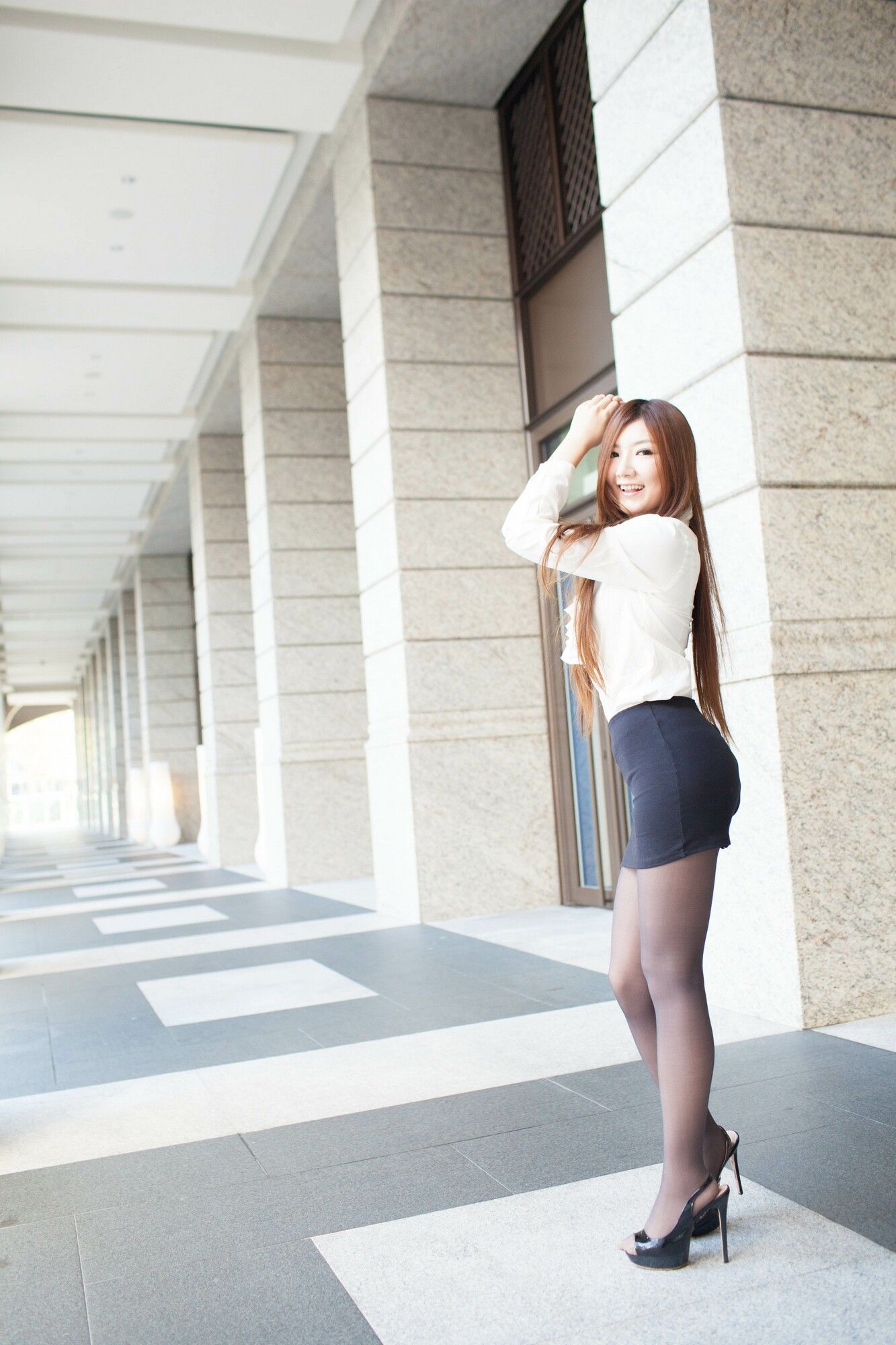 Michelle小羽/谢馥羽《信義區街拍黑丝OL系列》-图93