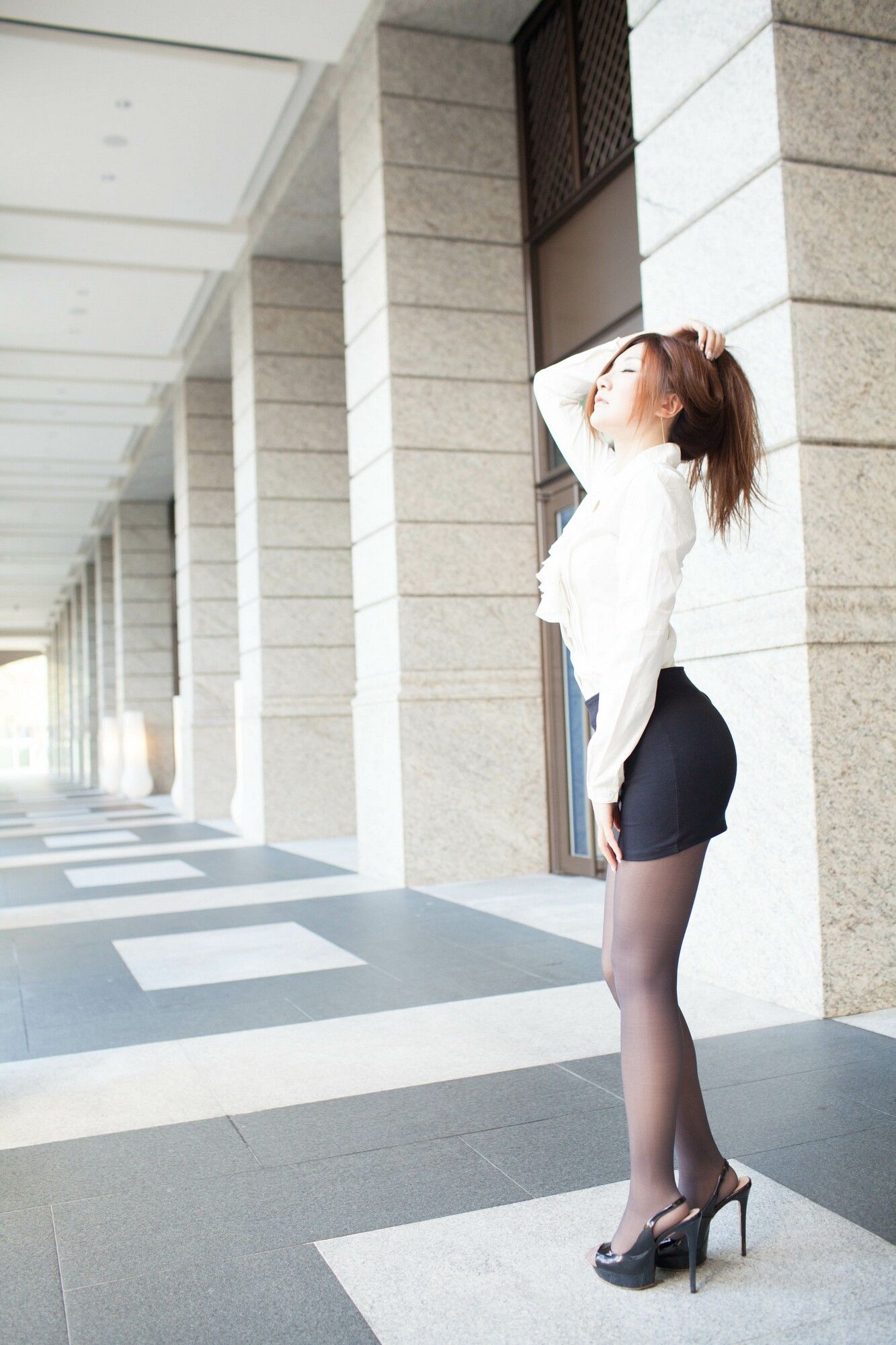 Michelle小羽/谢馥羽《信義區街拍黑丝OL系列》-图97