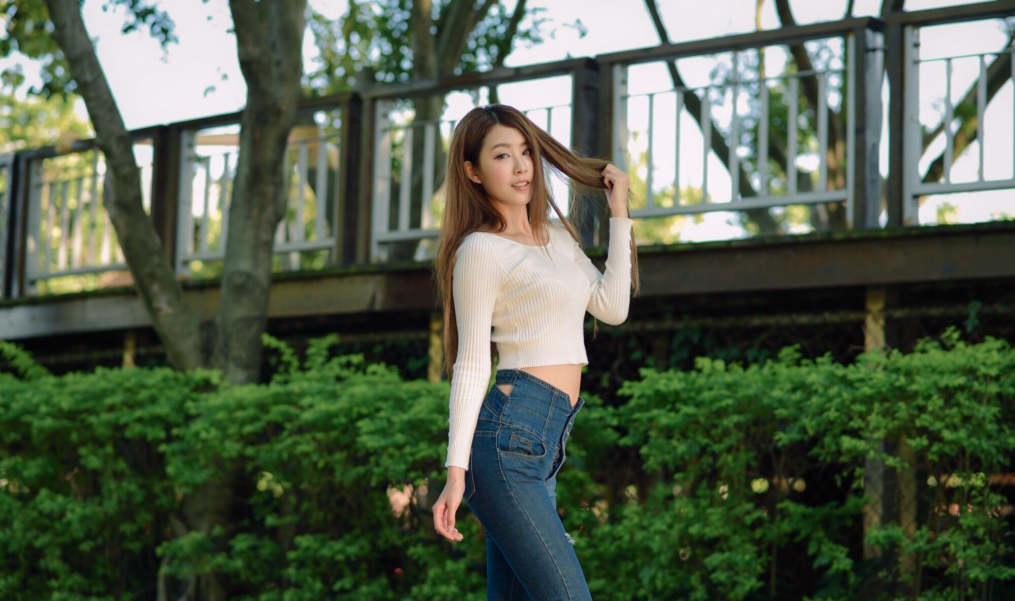 夏晴Miso《公园牛仔紧身裤美腿》-图11