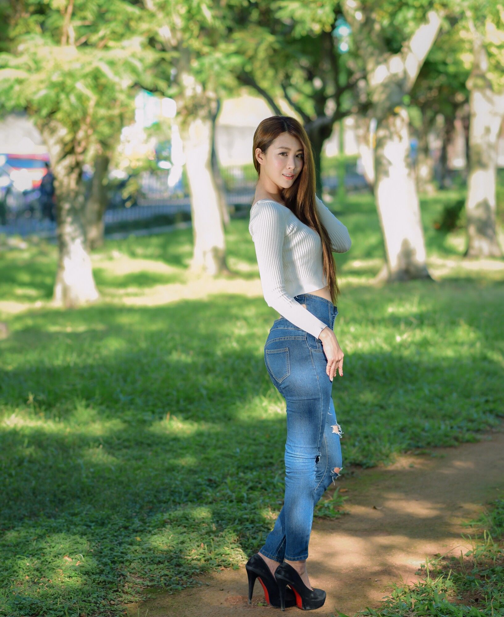 夏晴Miso《公园牛仔紧身裤美腿》-图20