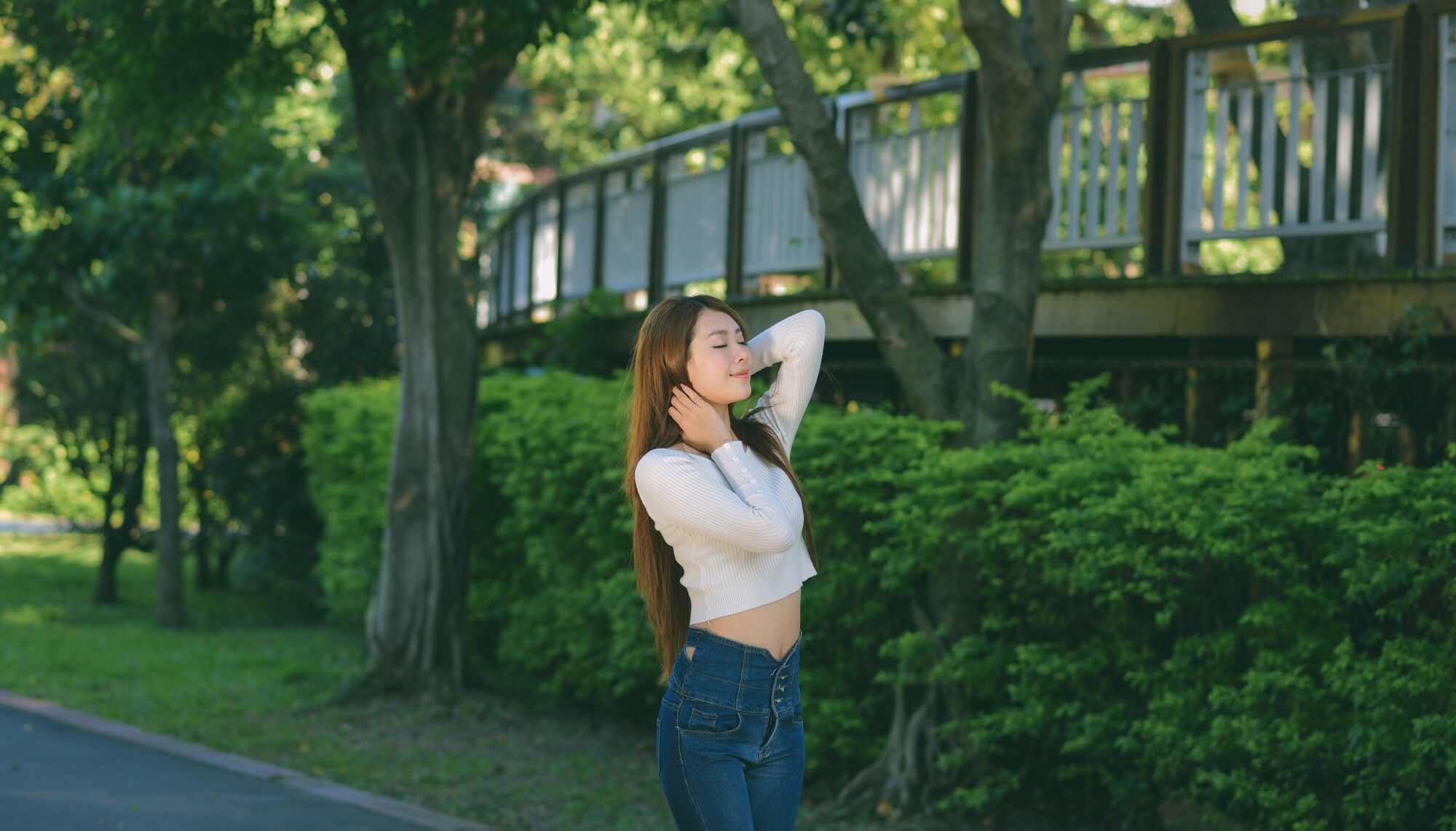 夏晴Miso《公园牛仔紧身裤美腿》-图21