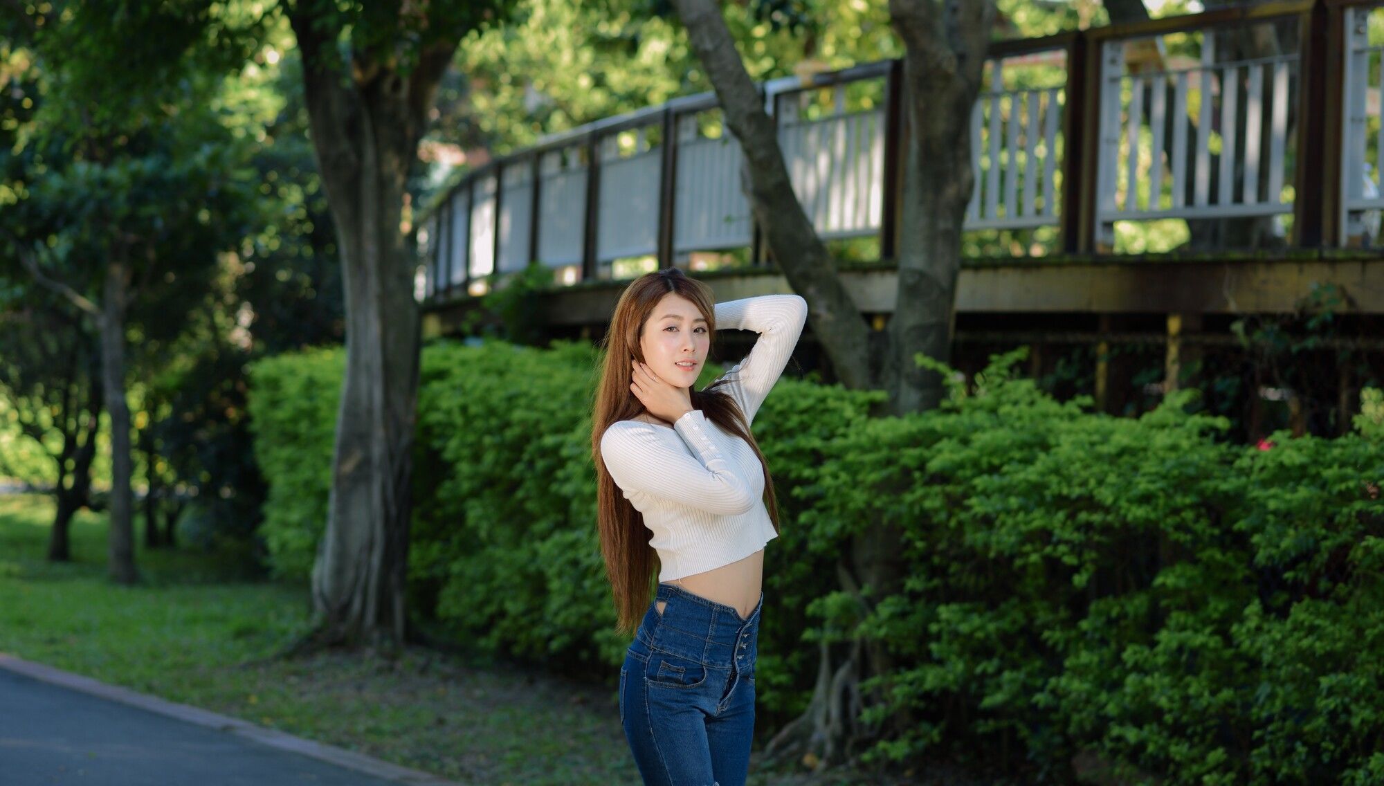 夏晴Miso《公园牛仔紧身裤美腿》-图22