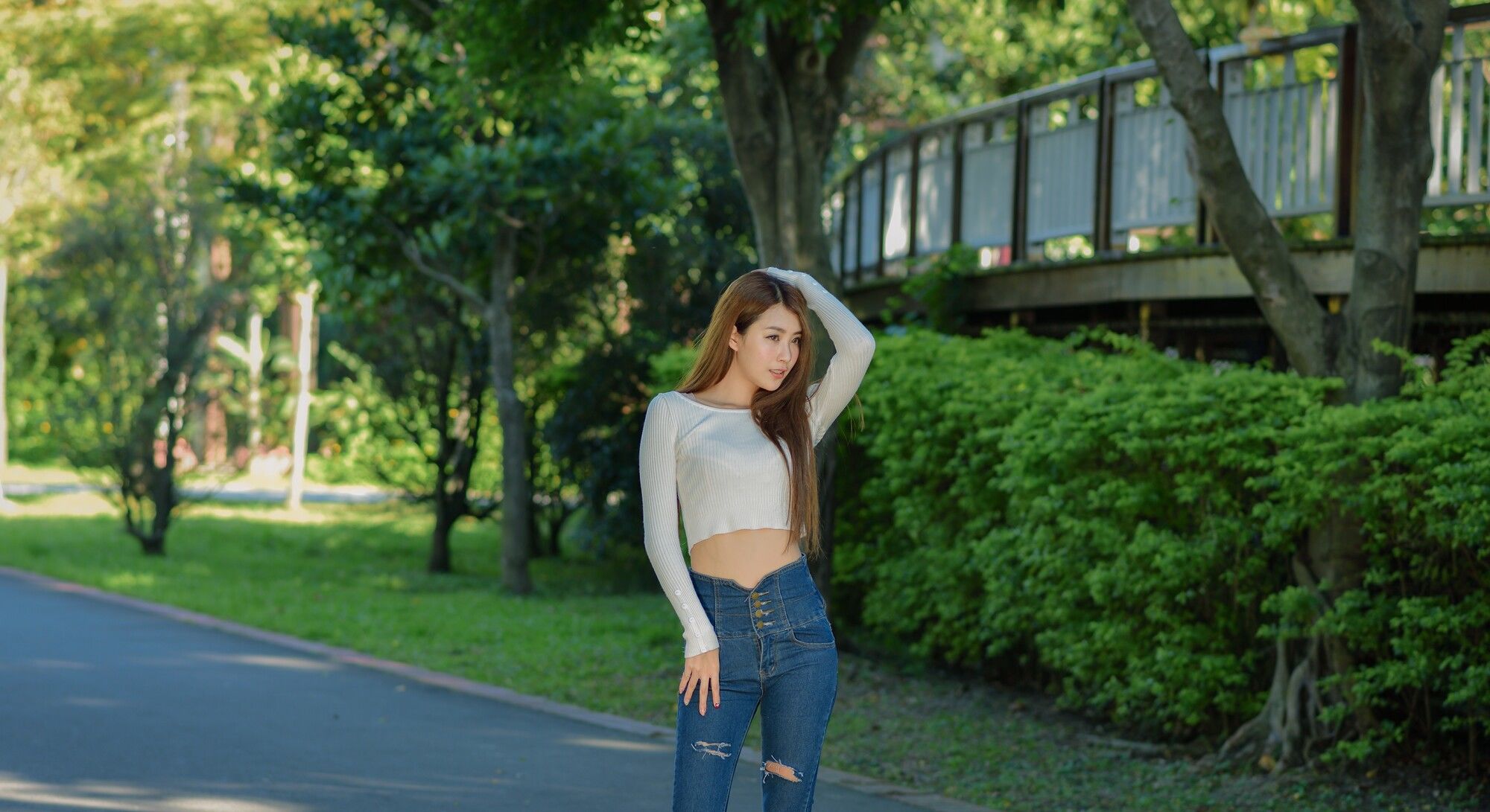 夏晴Miso《公园牛仔紧身裤美腿》-图28